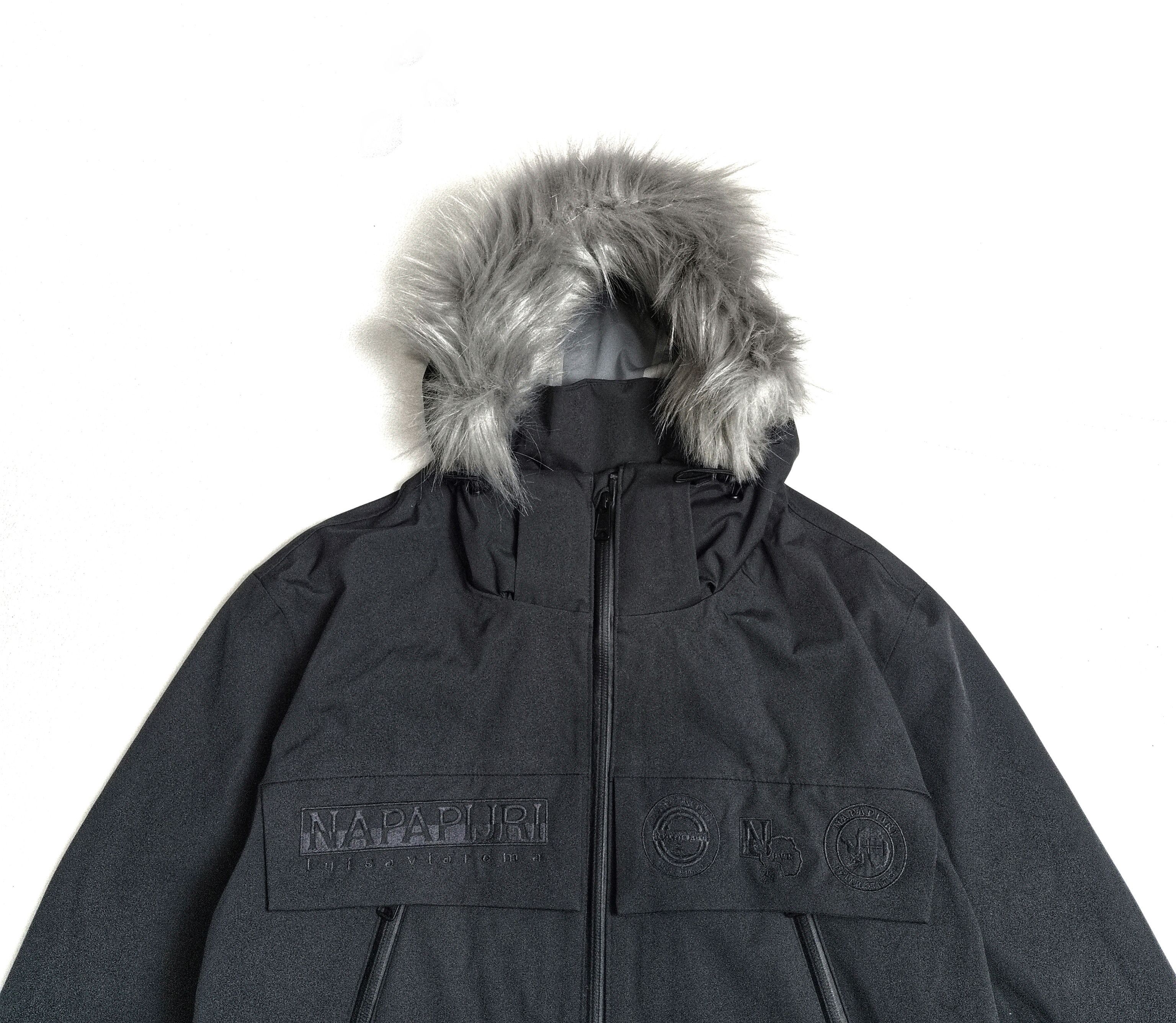 Napapijri Napapijri x Luisaviaroma Skidoo Ice Cold Jacket in Obsidian Size US M / EU 48-50 / 2 - 3 Thumbnail
