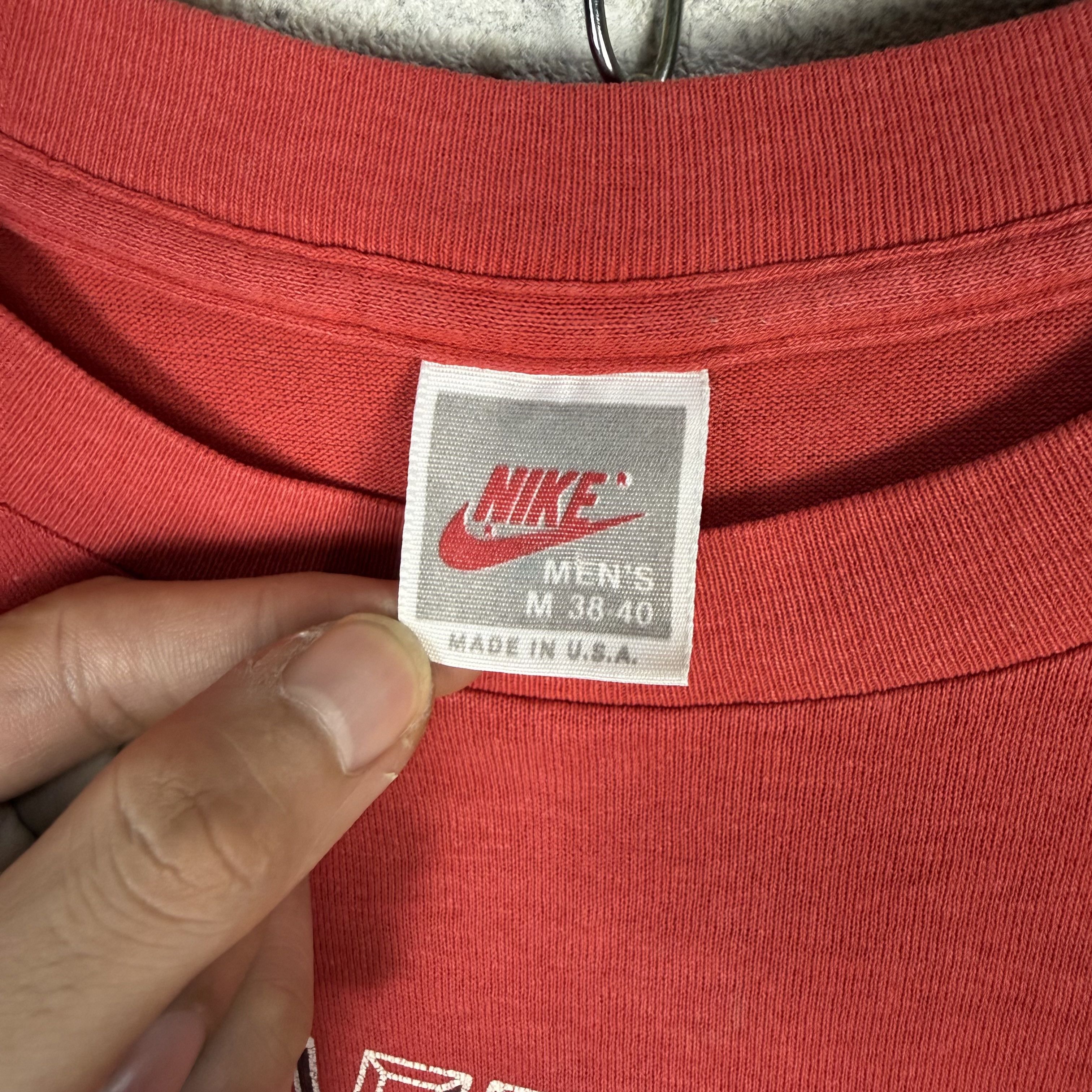 Nike Vintage 80s Nike Distressed Tshirt Size US M / EU 48-50 / 2 - 7 Thumbnail