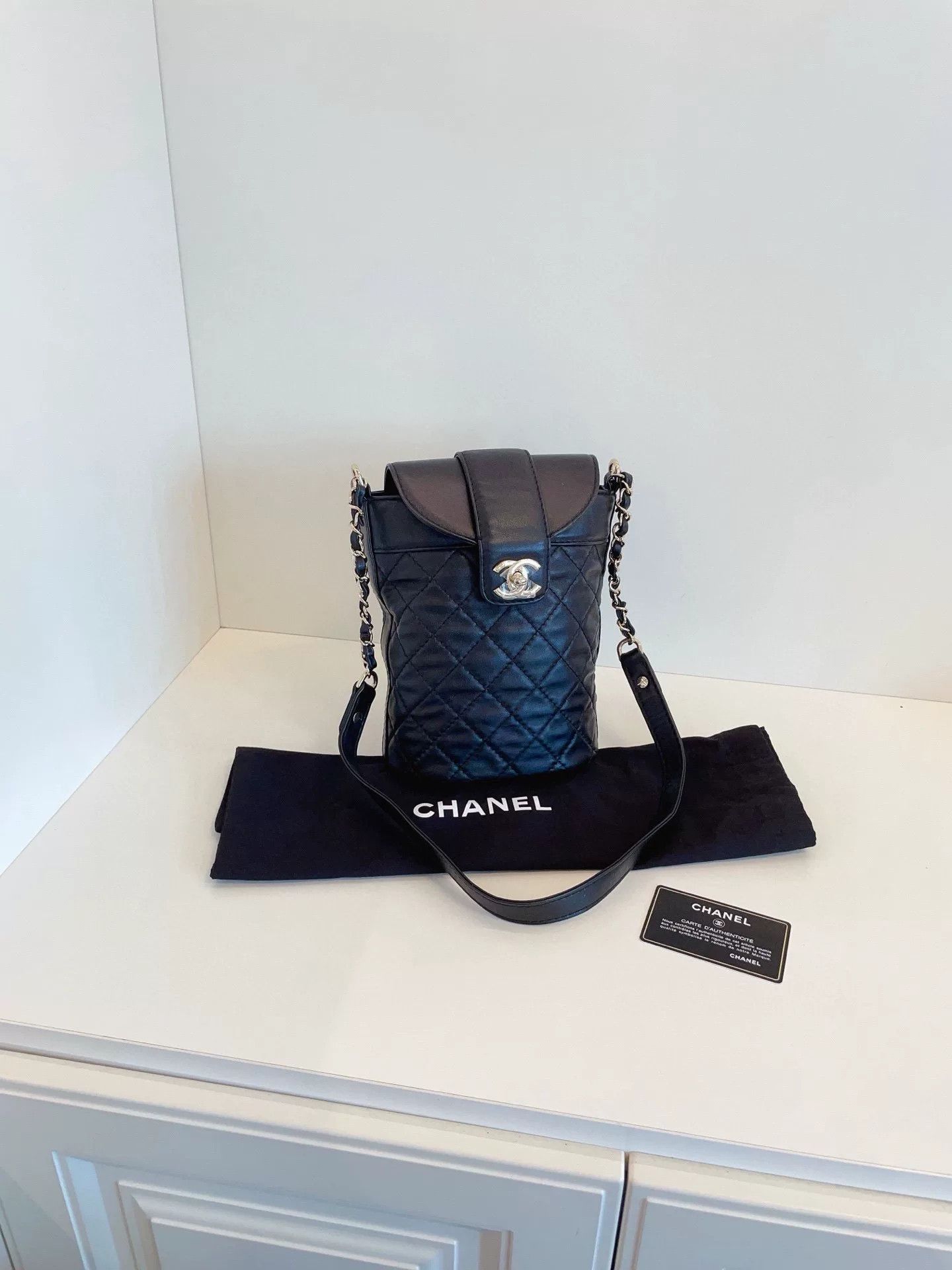 Chanel Pre-loved Bag Very good condition Size ONE SIZE - 1 Thumbnail