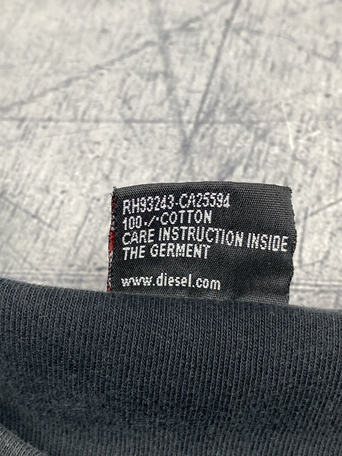 Diesel Vintage Diesel Archival Graphic Wing T-Shirt Faded Black Size US L / EU 52-54 / 3 - 19 Thumbnail