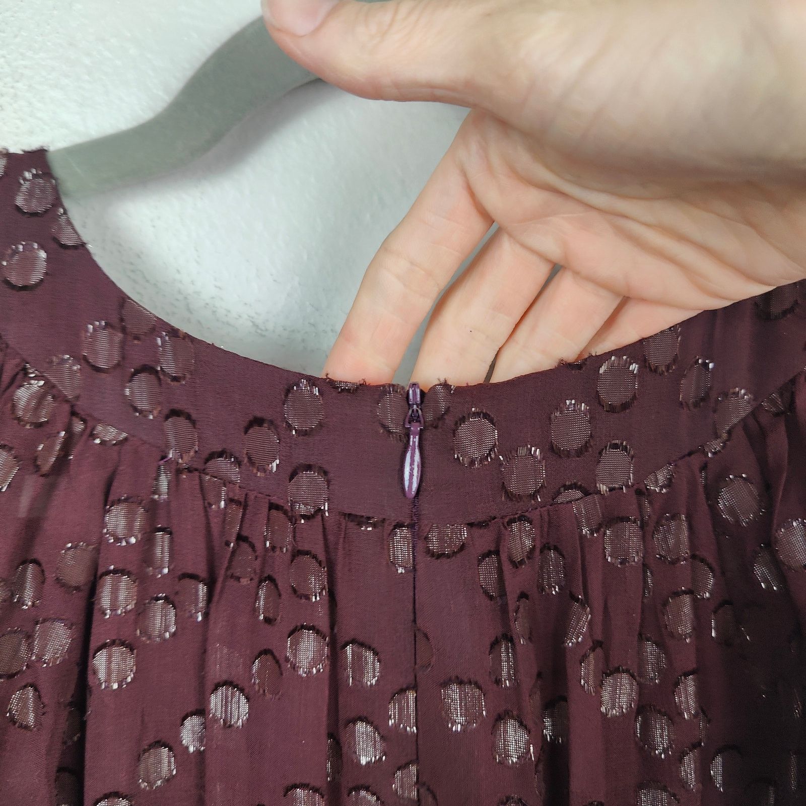 Trina Turk Trina Turk Flutter Silk Dress Womens 0 Burgundy Keyhole Size XS / US 0-2 / IT 36-38 - 5 Thumbnail