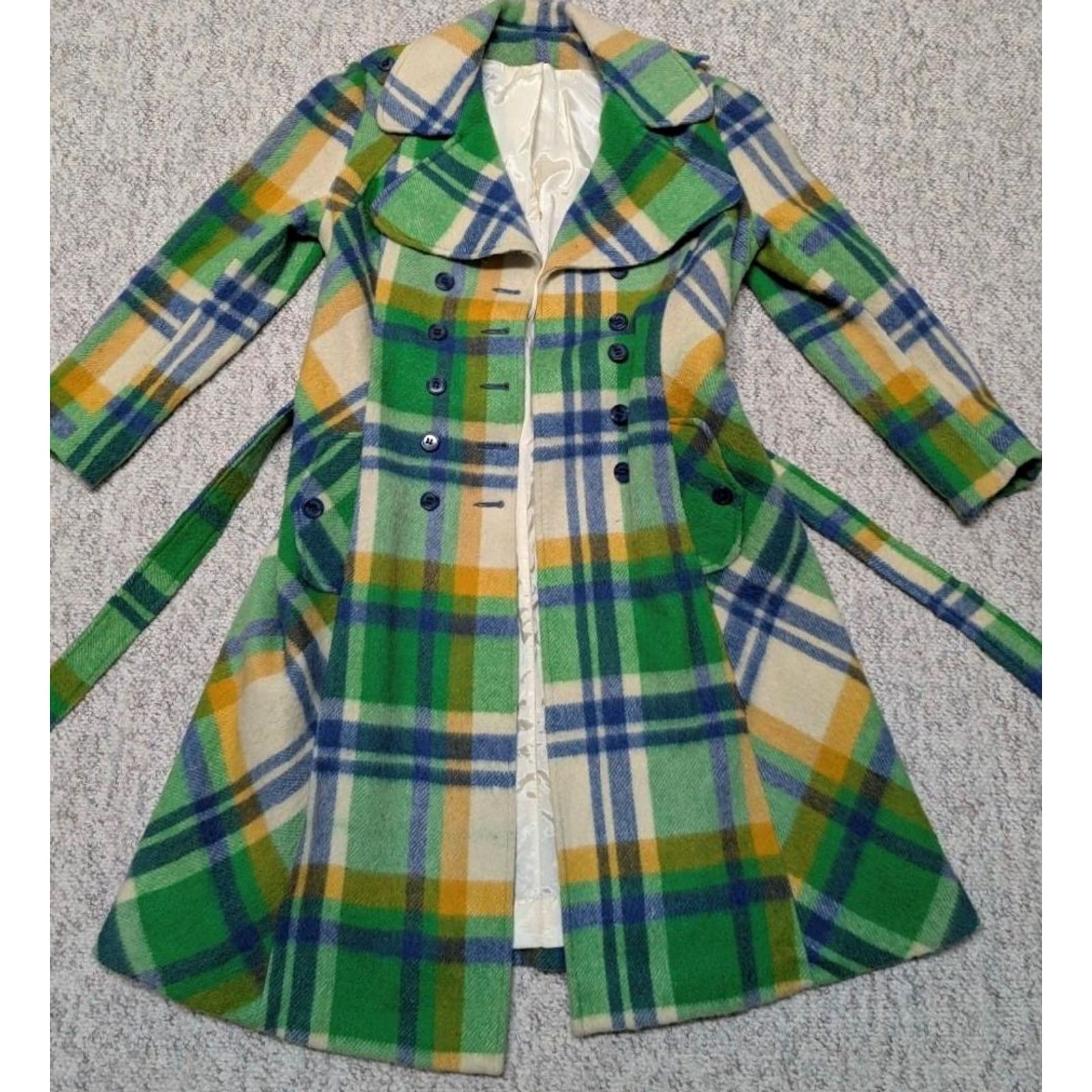 Hudson VINTAGE green plaid HUDSON BAY style WOOL belted double breasted overcoat S Womens XL? Size S / US 4 / IT 40 - 4 Thumbnail