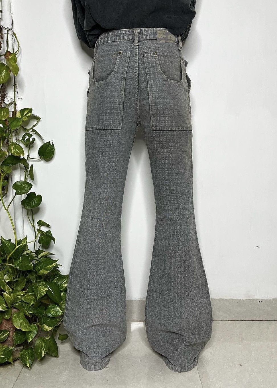 Japanese Brand Y2K Japanese denim flare multipocket jeans. Size US 30 / EU 46 - 2 Thumbnail