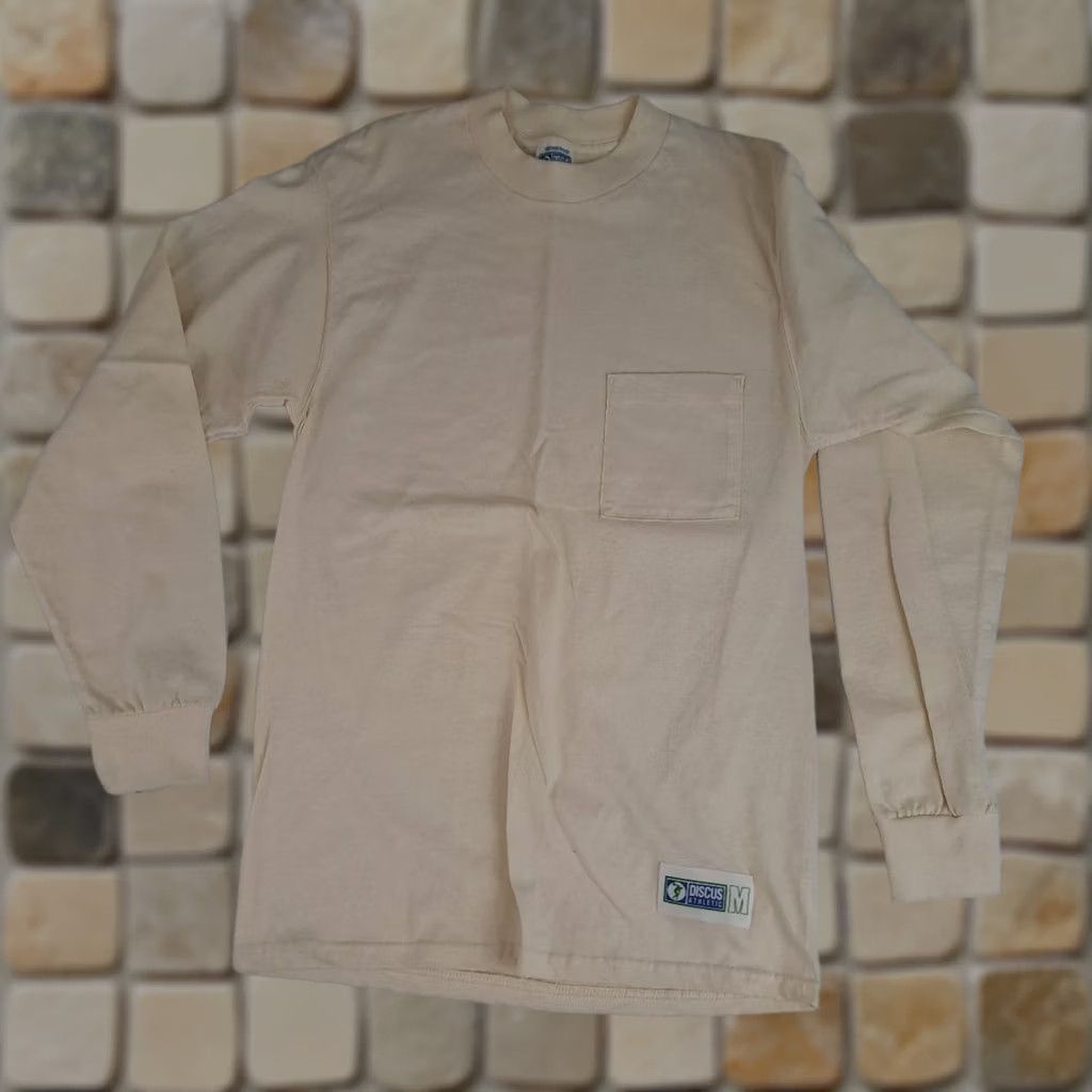 Vintage VINTAGE Ivory Long Sleeve T-Shirt USA Made Discus Athletic Men M Ivory Discus T-Shirt 1990s Training Canvas Cotton Crew Neck Size US M / EU 48-50 / 2 - 1 Thumbnail