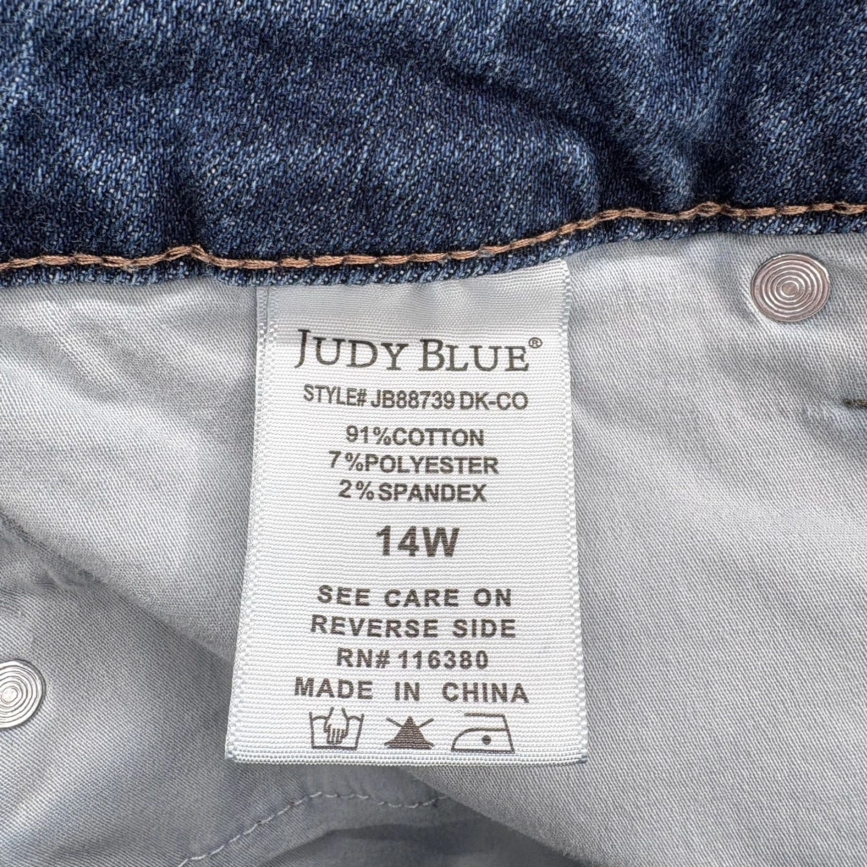 Vintage Judy Blue Jeans Womens 14W High Rise Flare Distressed Blue Raw Hem Stretch Denim Size 36" / US 14 / IT 50 - 6 Thumbnail