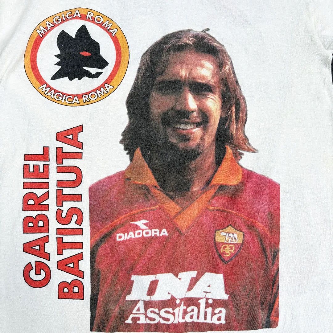 Vintage Gabriel Batistuta 1990 90s Vintage AS Roma Football T-Shirt Size US M / EU 48-50 / 2 - 3 Thumbnail