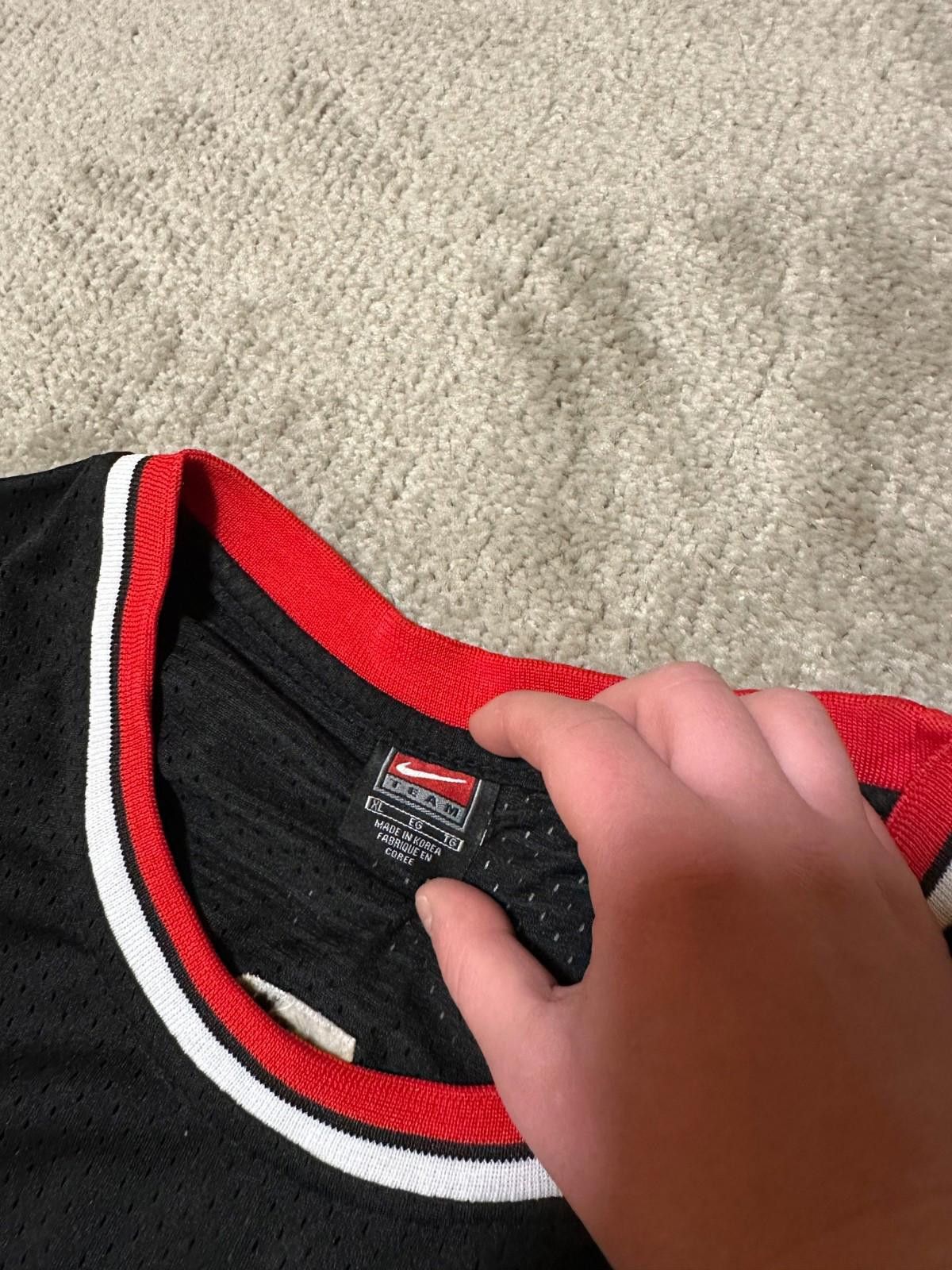 Nike Vintage Nike Basketball Chicago Bulls #23Jordan Jersey XL Size US XL / EU 56 / 4 - 5 Thumbnail