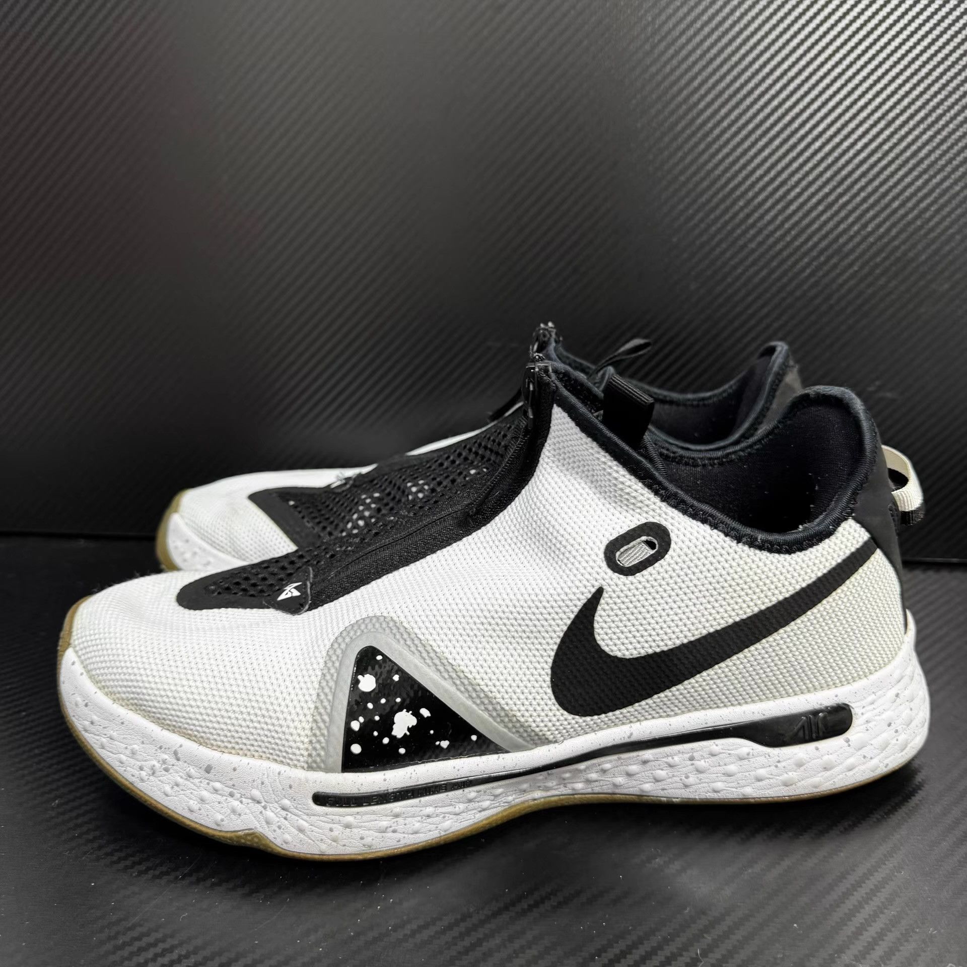 Nike Nike PG4 Q11 Size US 11 / EU 44 - 1 Thumbnail