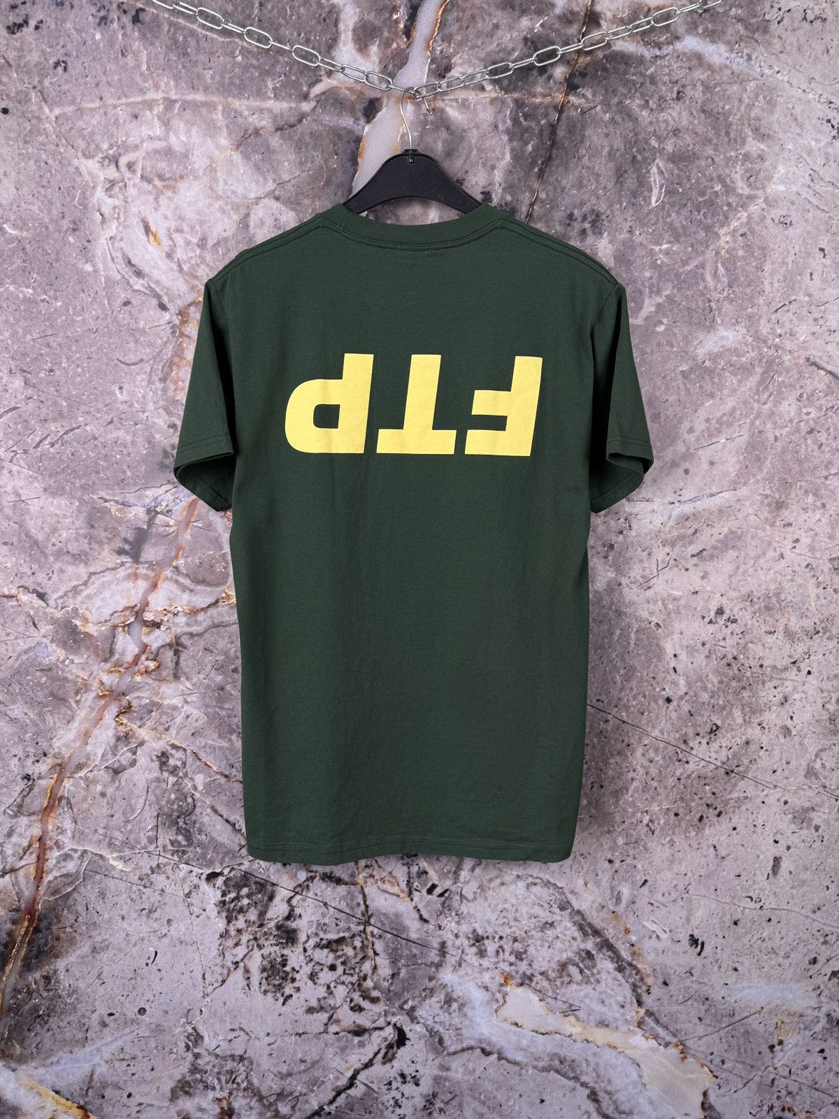 Men’s FTP T-Shirt Big Logo Streetwear Size Medium