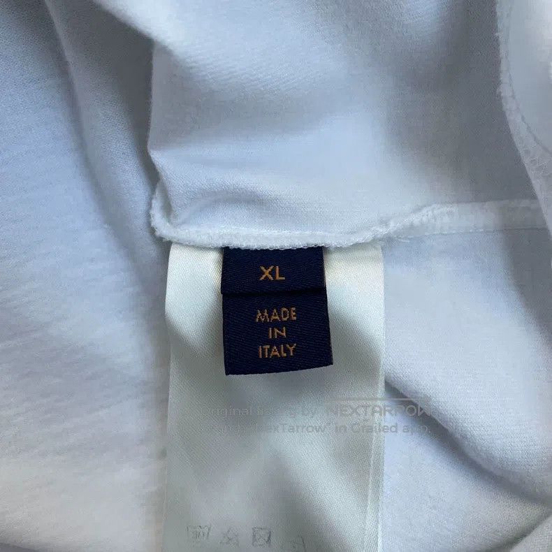 Louis Vuitton Louis Vuitton White embossed short sleeve Size US XL / EU 56 / 4 - 6 Thumbnail