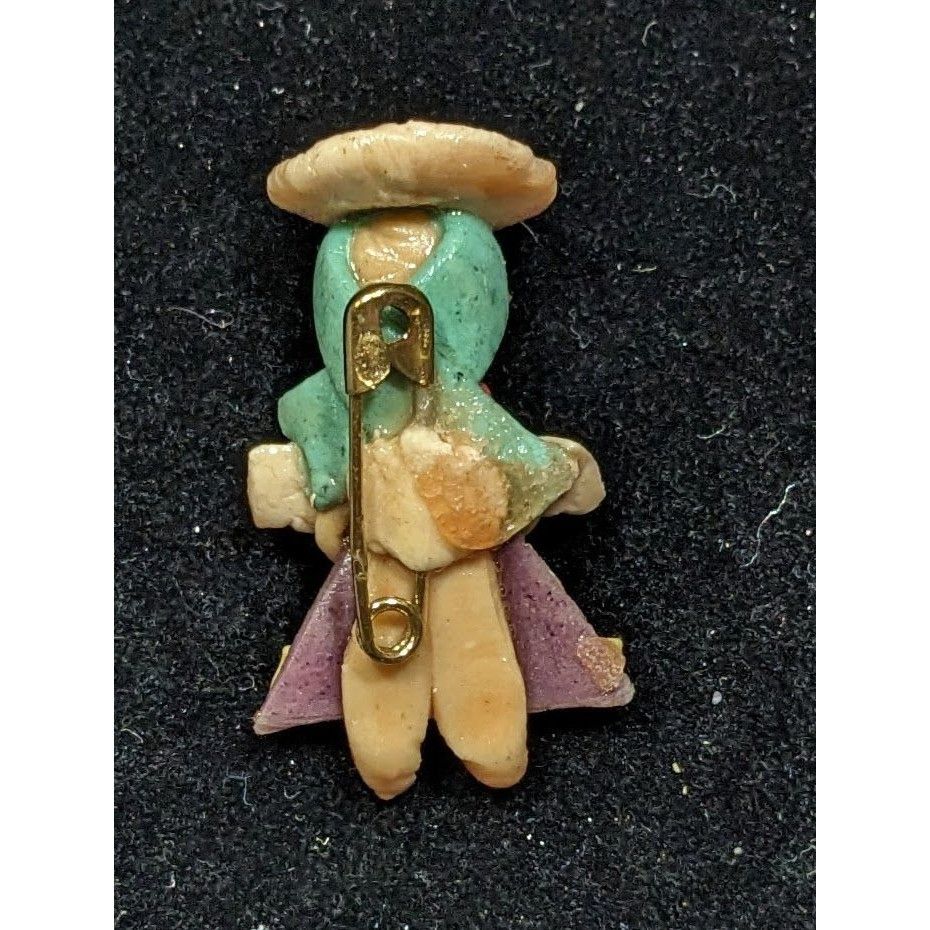 Handmade Vintage Handmade Ecuadorian Tiny Figural Clap Brooch Size ONE SIZE - 4 Thumbnail