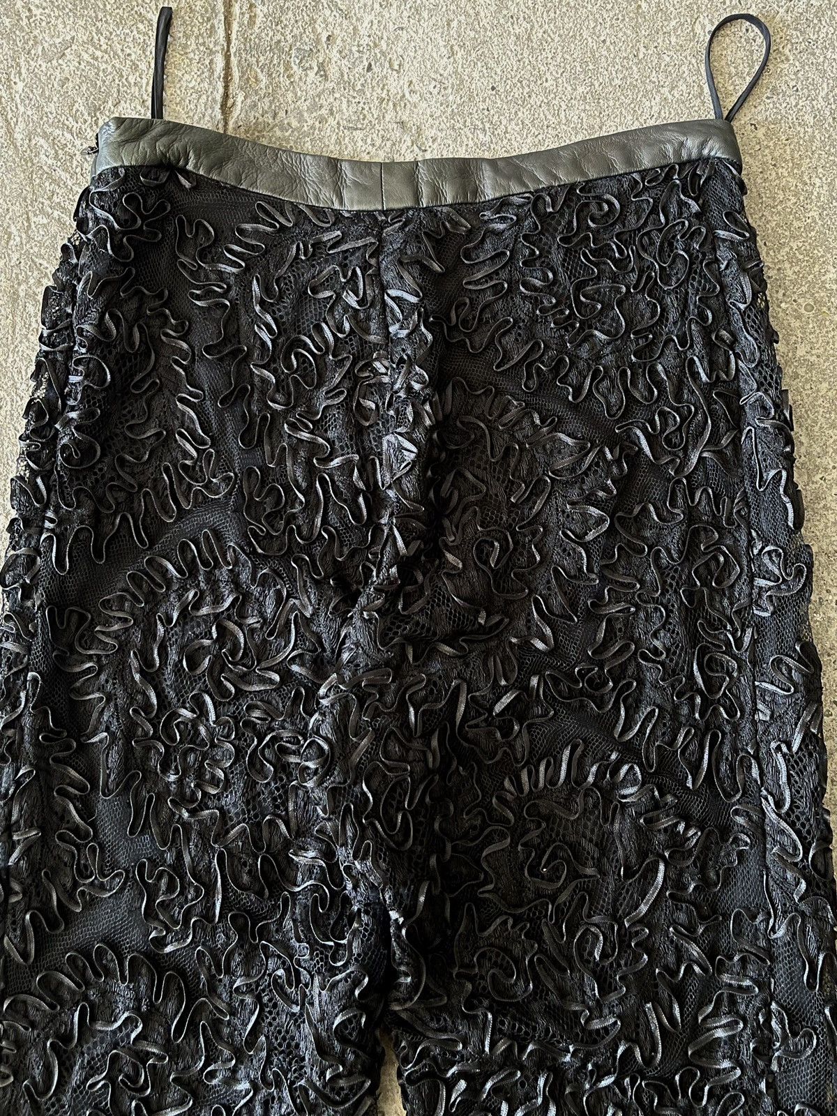 Gucci Archive Gucci - Tom Ford - FW1999 - Evening Lace Pants Size 26" / US 2 / IT 38 - 17 Thumbnail