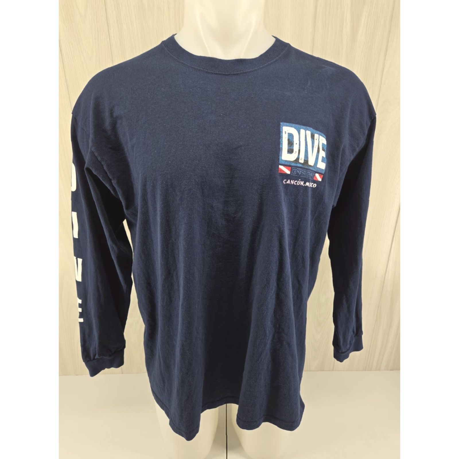 Vintage Yacht Club Dive Cancun Mexico Shirt XL Long Sleeve Blue Mens Size US XL / EU 56 / 4 - 3 Thumbnail