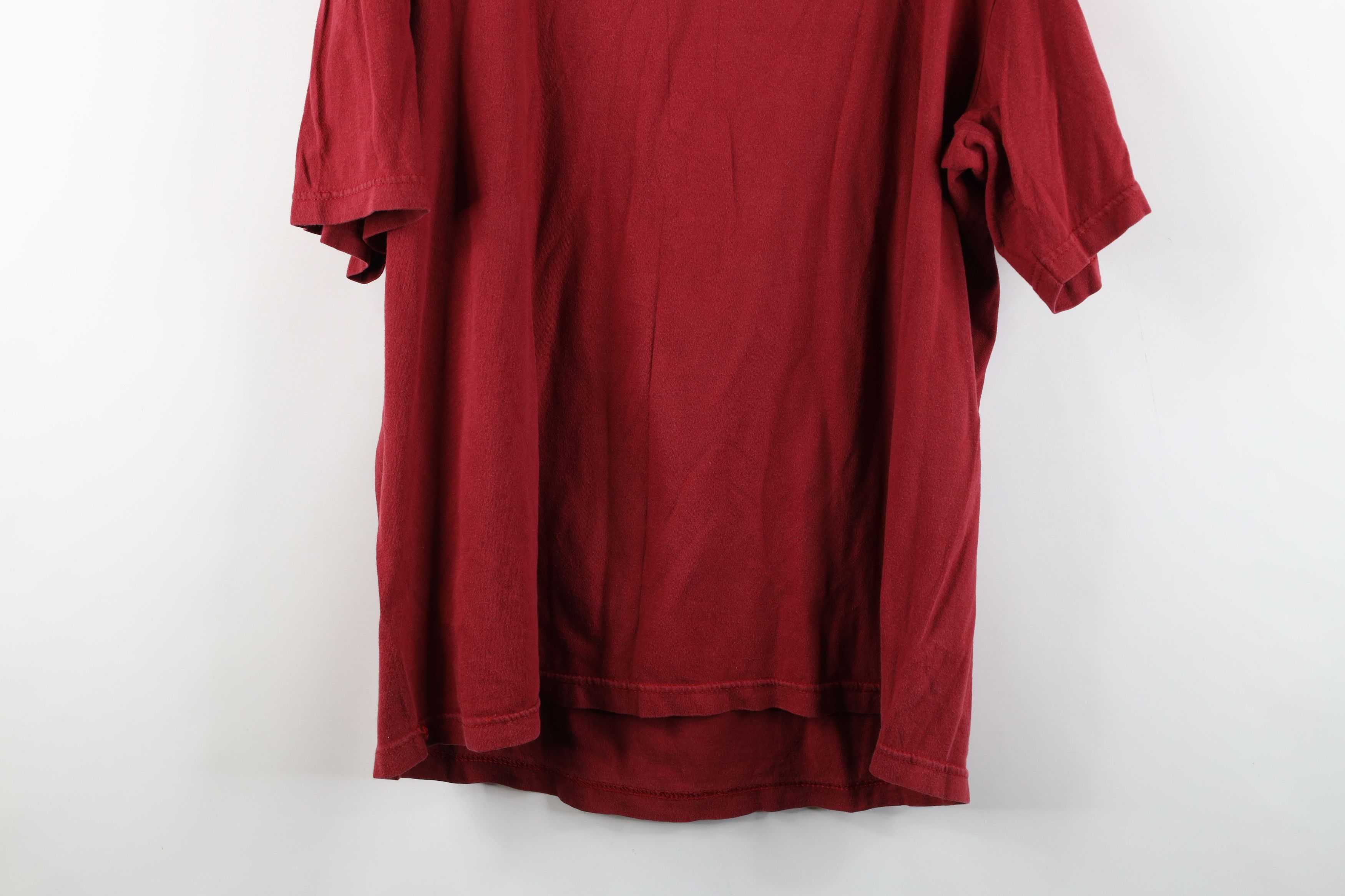 Southpole × Vintage Vintage 90s Y2K Southpole Spell Track and Field T-Shirt Red Size US L / EU 52-54 / 3 - 14 Thumbnail