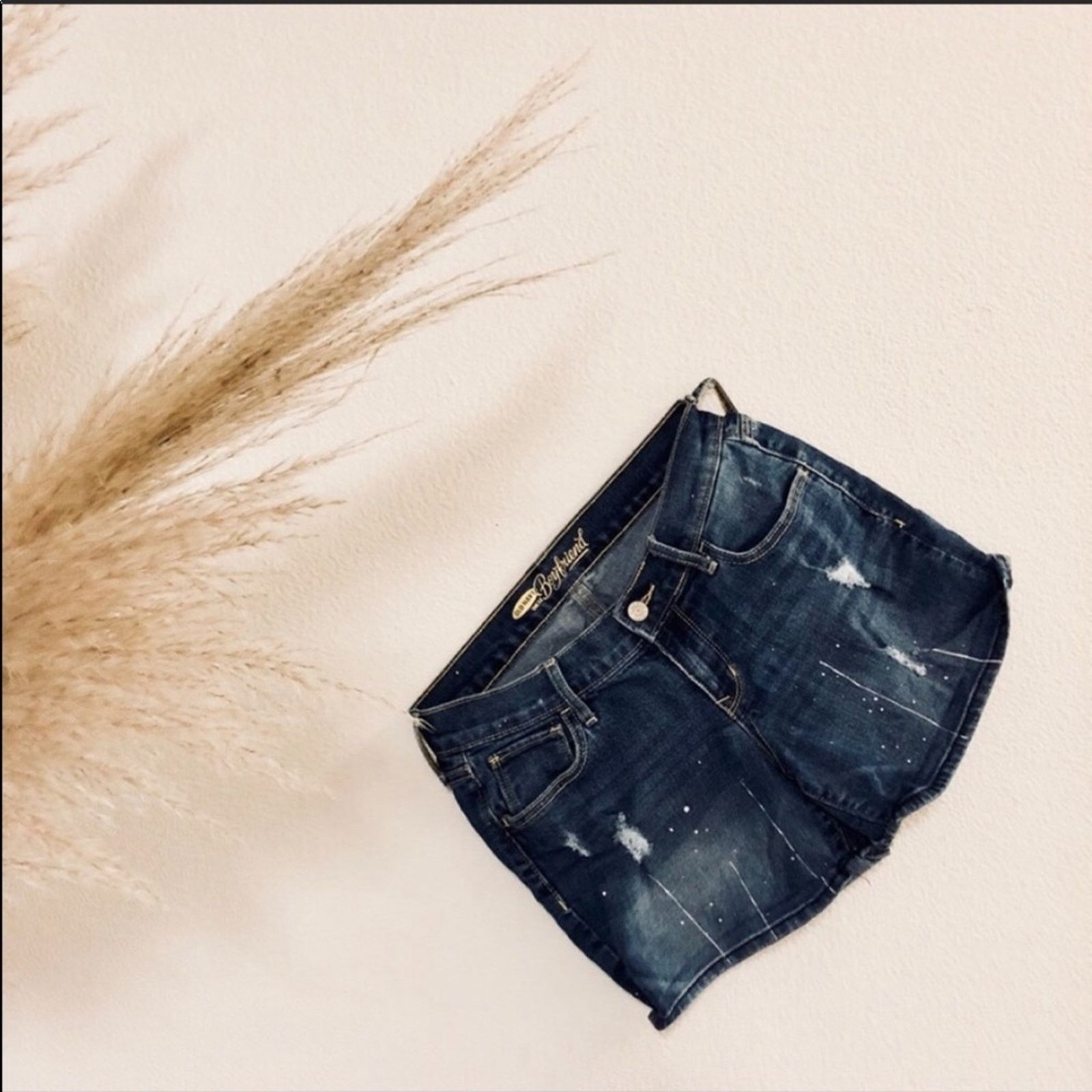 Old Navy OLD NAVY Dark Blue White Paint Boyfriend Denim Jean Shorts Size 25" / US 0 / IT 36 - 5 Thumbnail
