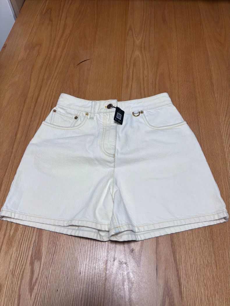 Louis Vuitton Louis Vuitton White denim shorts Size US 34 / EU 50 - 1 Thumbnail