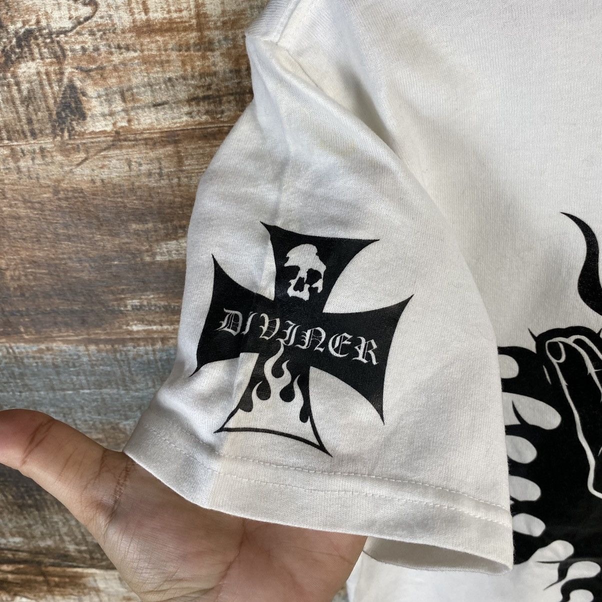 Japanese Brand DL Diviner skull cross White T-Shirt #C862 Size US S / EU 44-46 / 1 - 5 Thumbnail