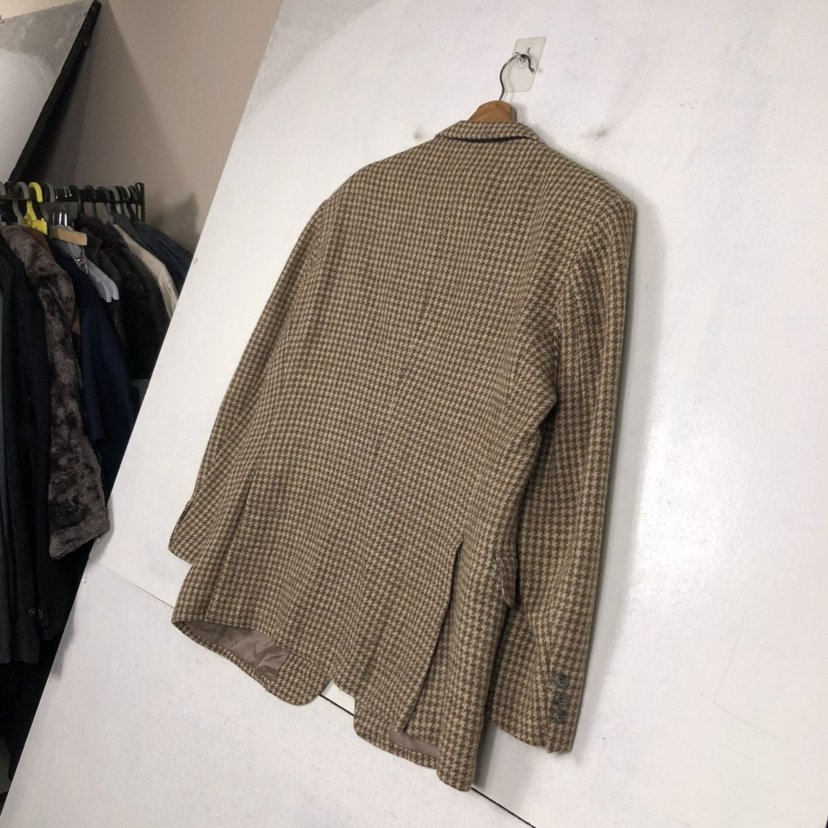 Harris Tweed 📌VINTAGE DOUBLE BREAST WOOL HARRIS TWEED HERRINBONE Size US M / EU 48-50 / 2 - 11 Thumbnail