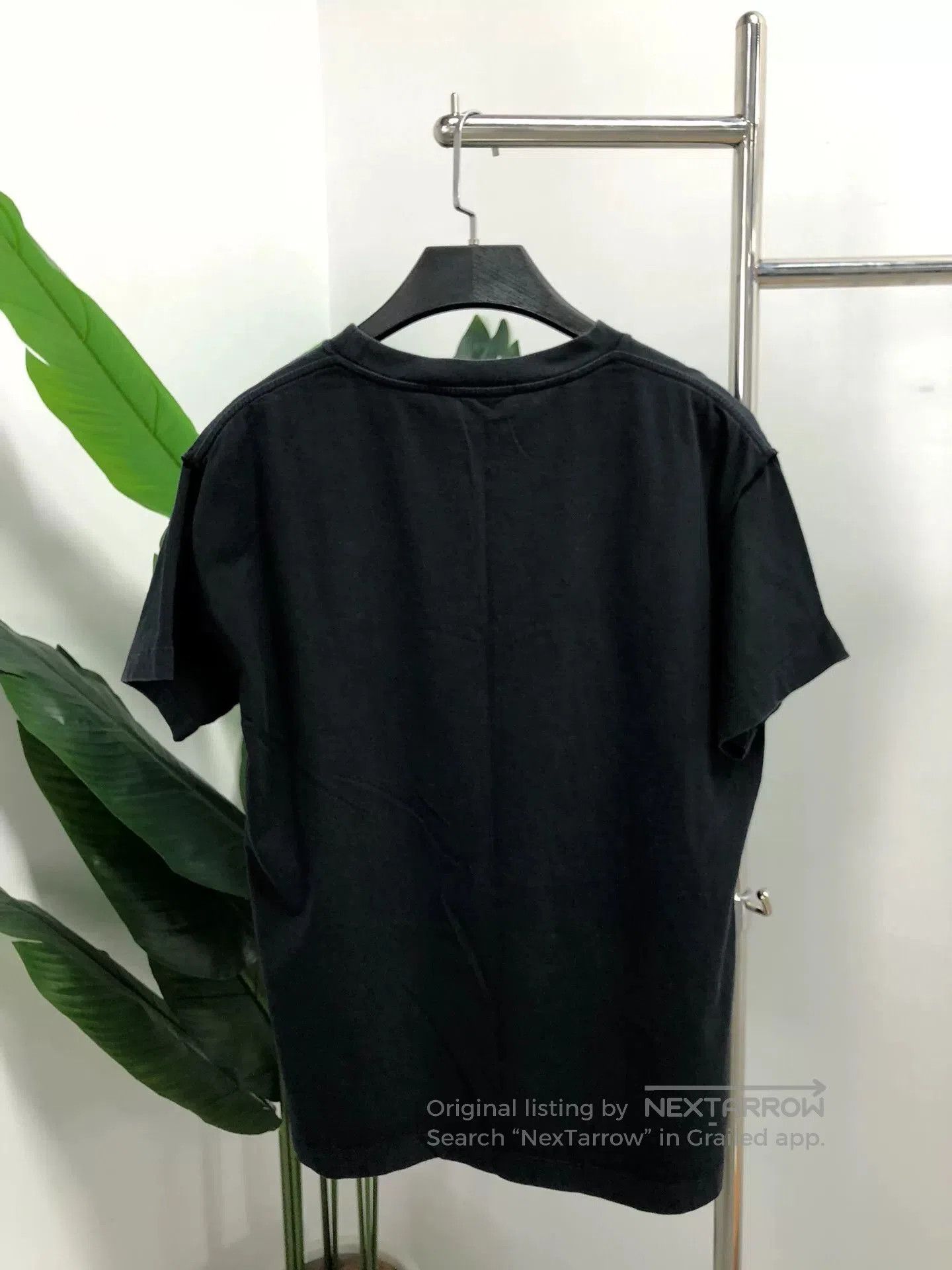 Louis Vuitton louis vuitton yellow logo black t. Size US S / EU 44-46 / 1 - 2 Thumbnail