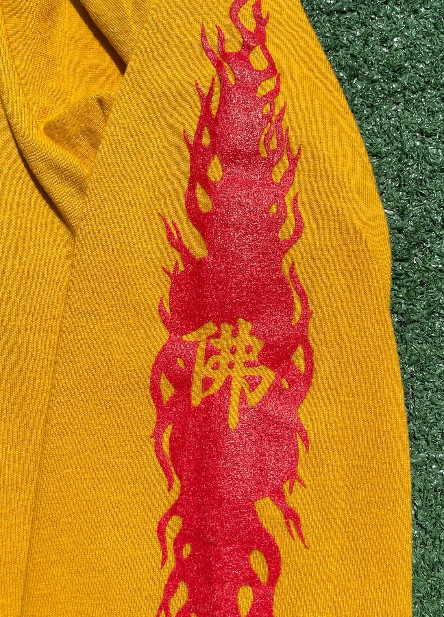 Vintage 90’s Utility Dragon Flames Yellow Long Sleeve T Shirt Medium Size US M / EU 48-50 / 2 - 6 Thumbnail