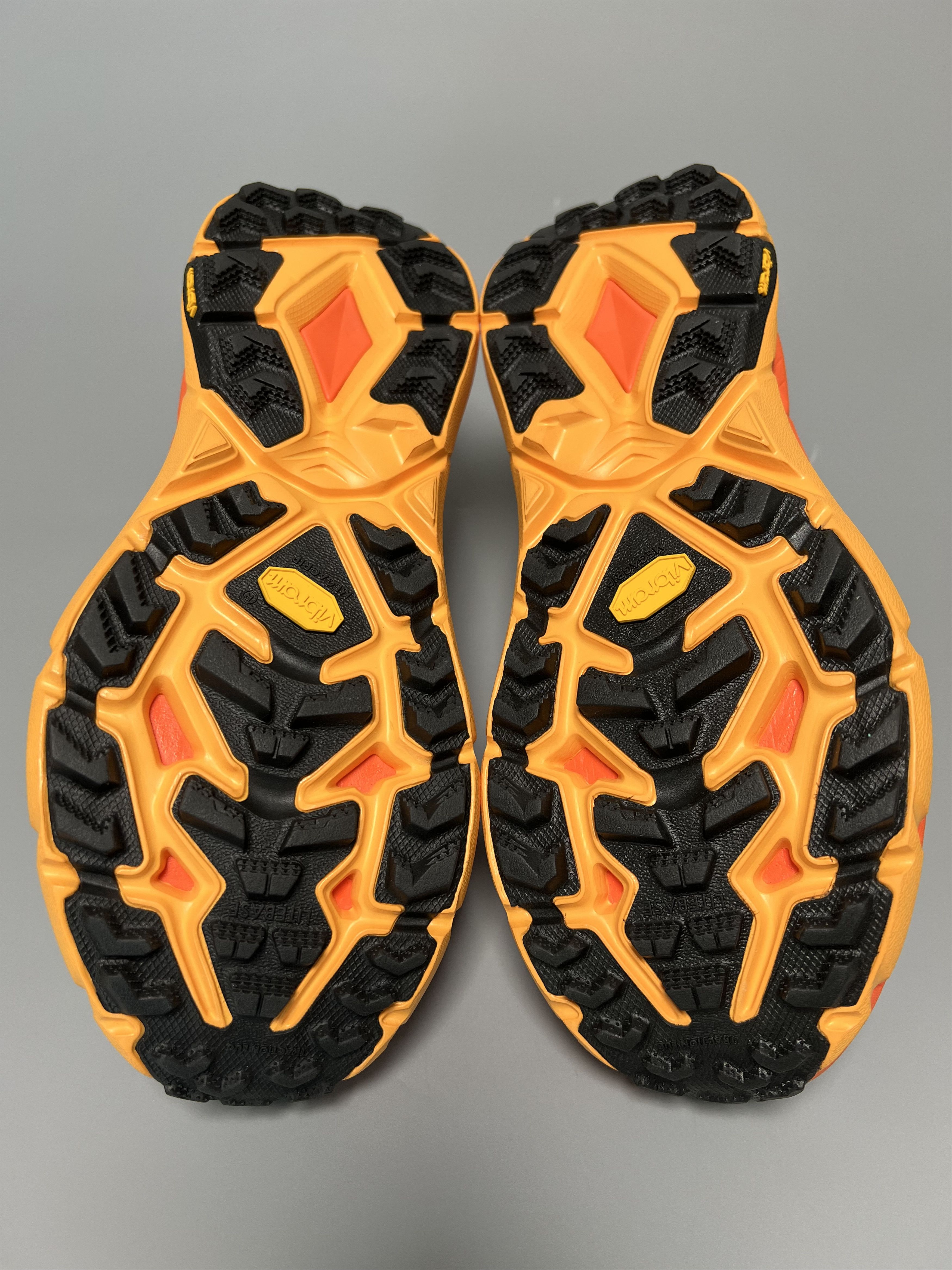 Hoka 9D Hoka One One Mafate Speed 4 Trail Running Shoes Size US 9 / EU 42 - 15 Thumbnail