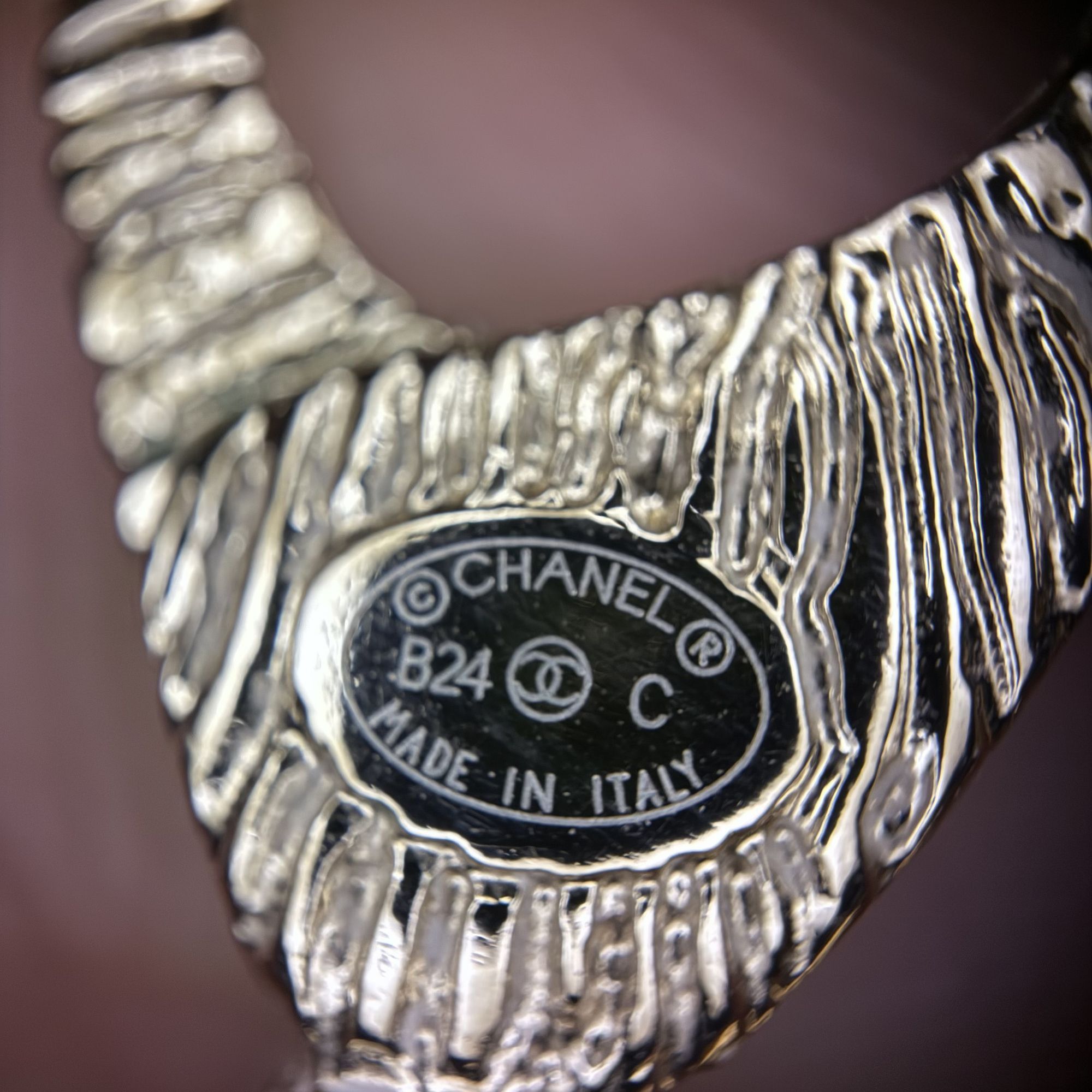 Chanel Chanel Gold-Tone Crystal Embellished Chain Necklace With CC Size ONE SIZE - 4 Thumbnail