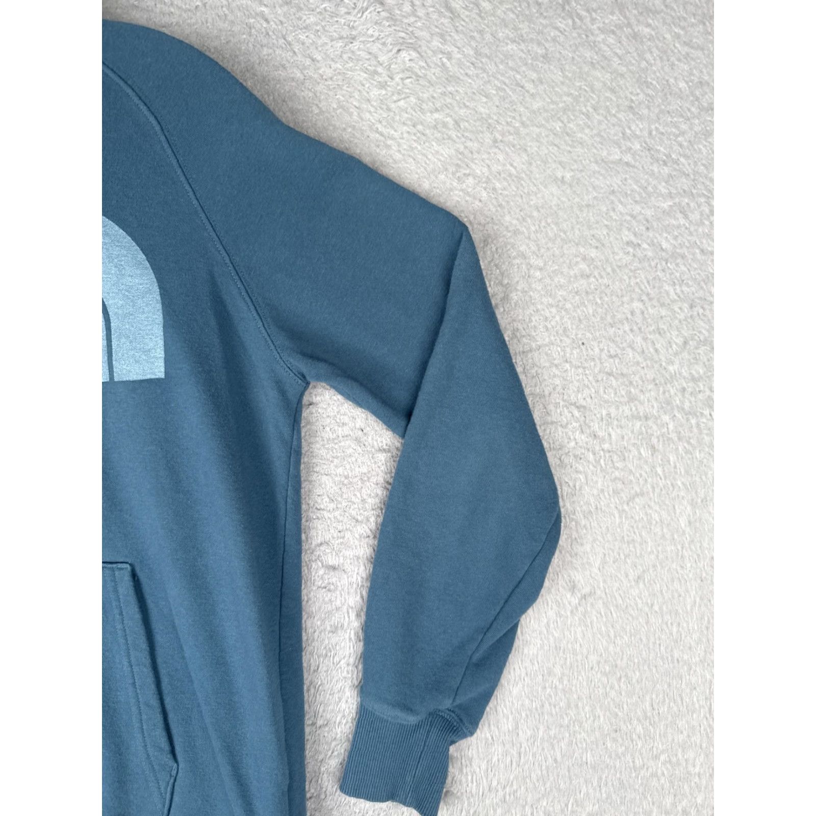 The North Face The North Face Hoodie XS Blue Logo Pullover Kangaroo Fleece Sweatshirt Womens Size XS / US 0-2 / IT 36-38 - 2 Thumbnail