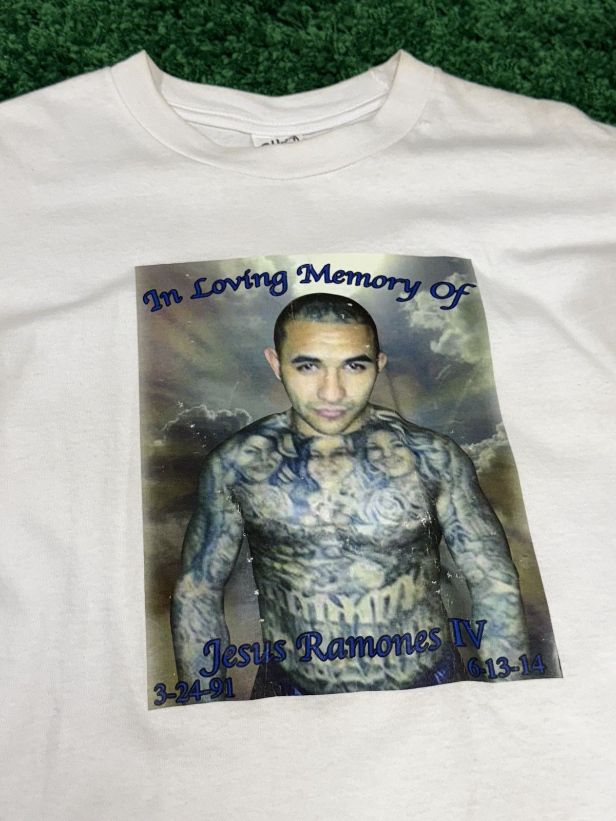Vintage Vintage Shaka Mafia Gangster Chicano RIP Portrait Gang Tee Size US M / EU 48-50 / 2 - 2 Thumbnail
