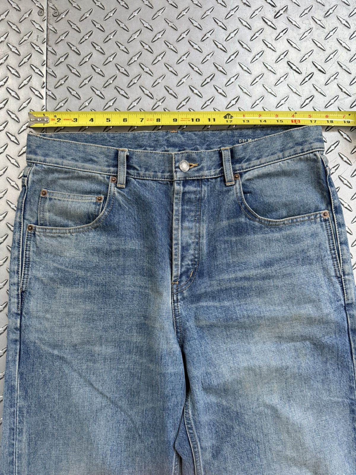 Saint Laurent Paris Saint Laurent Blue Loose Jeans Made in Japan Size US 32 / EU 48 - 2 Thumbnail