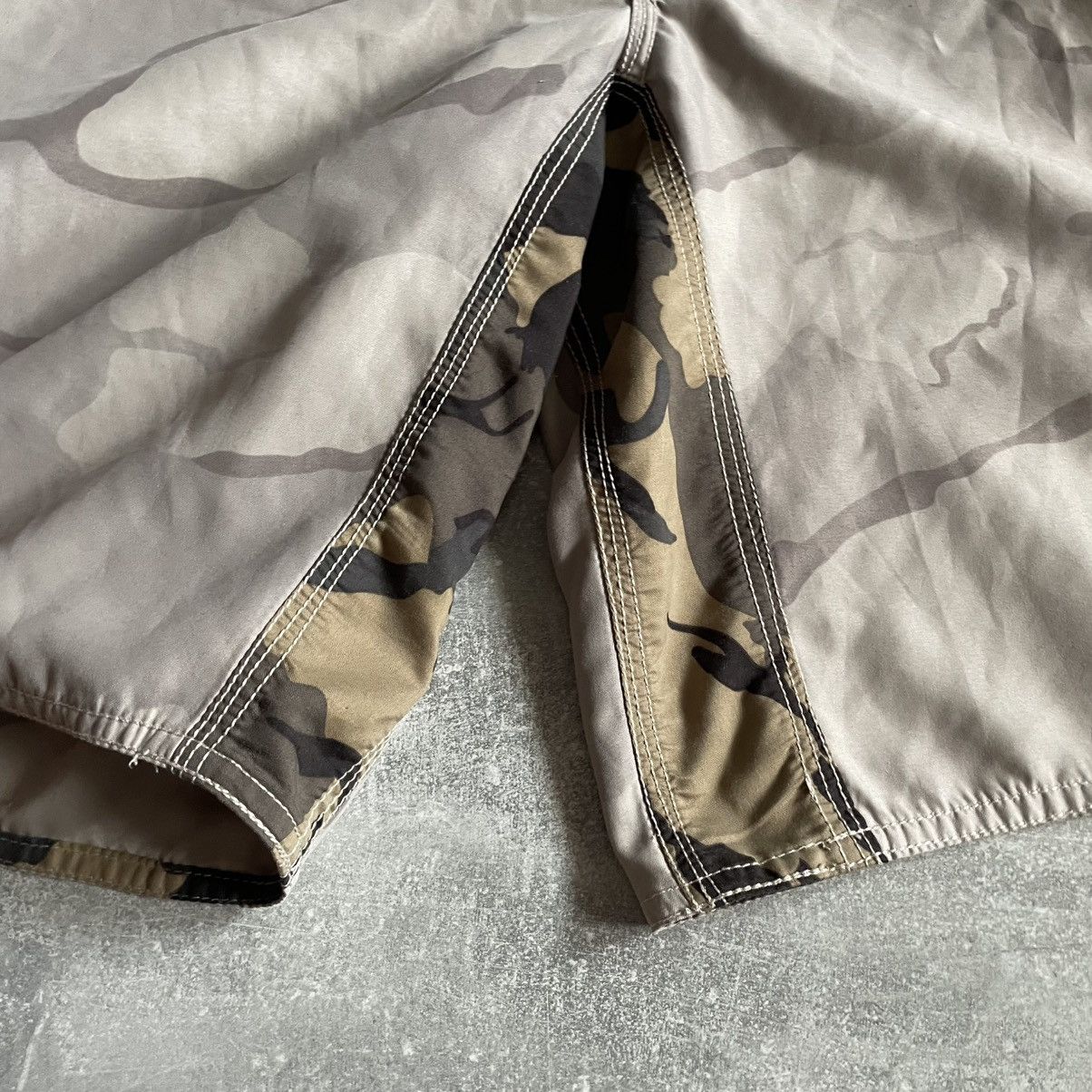 Billabong Vintage y2k Billabong Shorts Swim Big Spellout Plaid Size US 30 / EU 46 - 5 Thumbnail