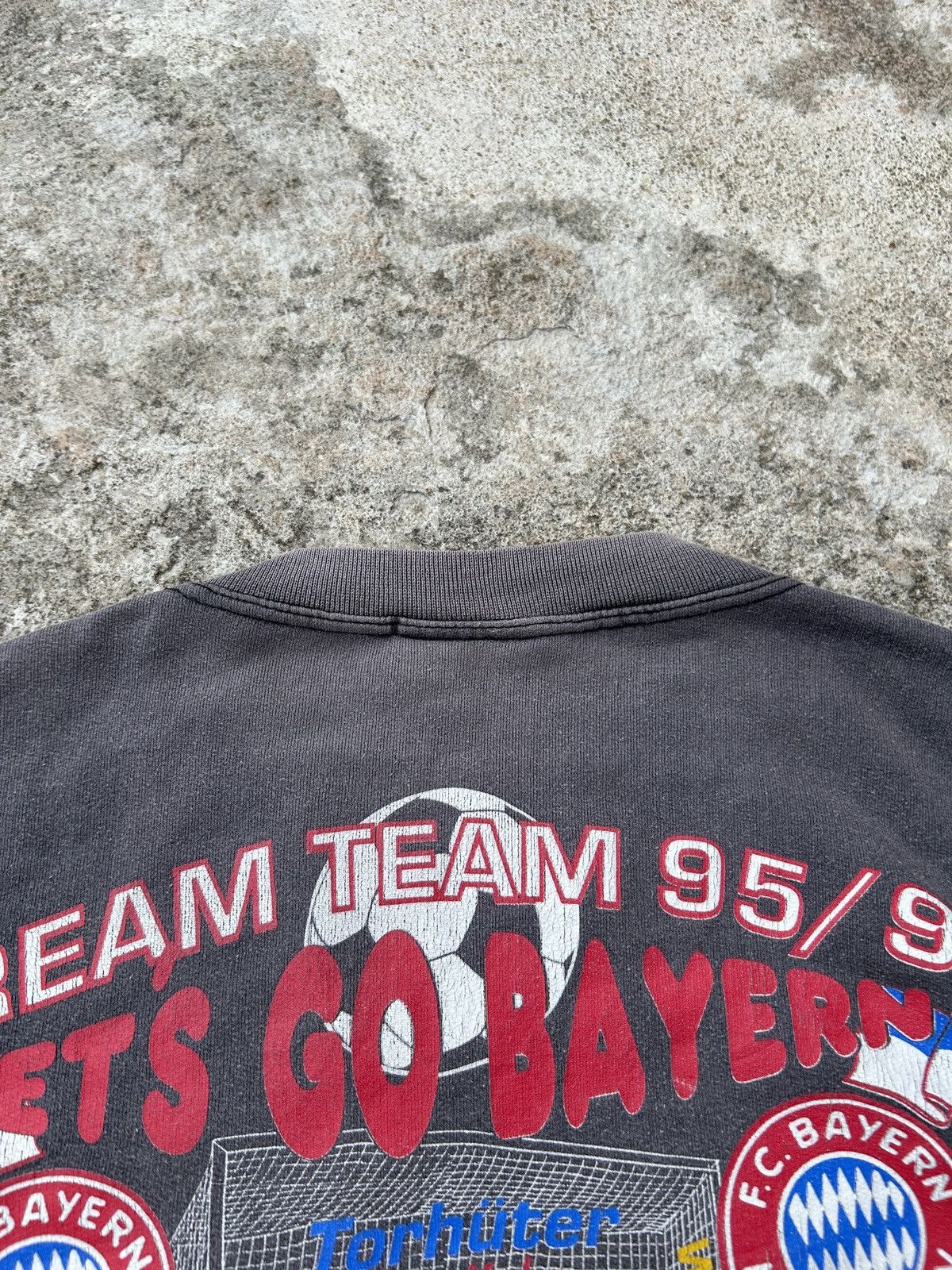 Vintage Vintage Thrashed Sun Faded 1995/96BayernMunich dreamteamtour Size US M / EU 48-50 / 2 - 13 Thumbnail
