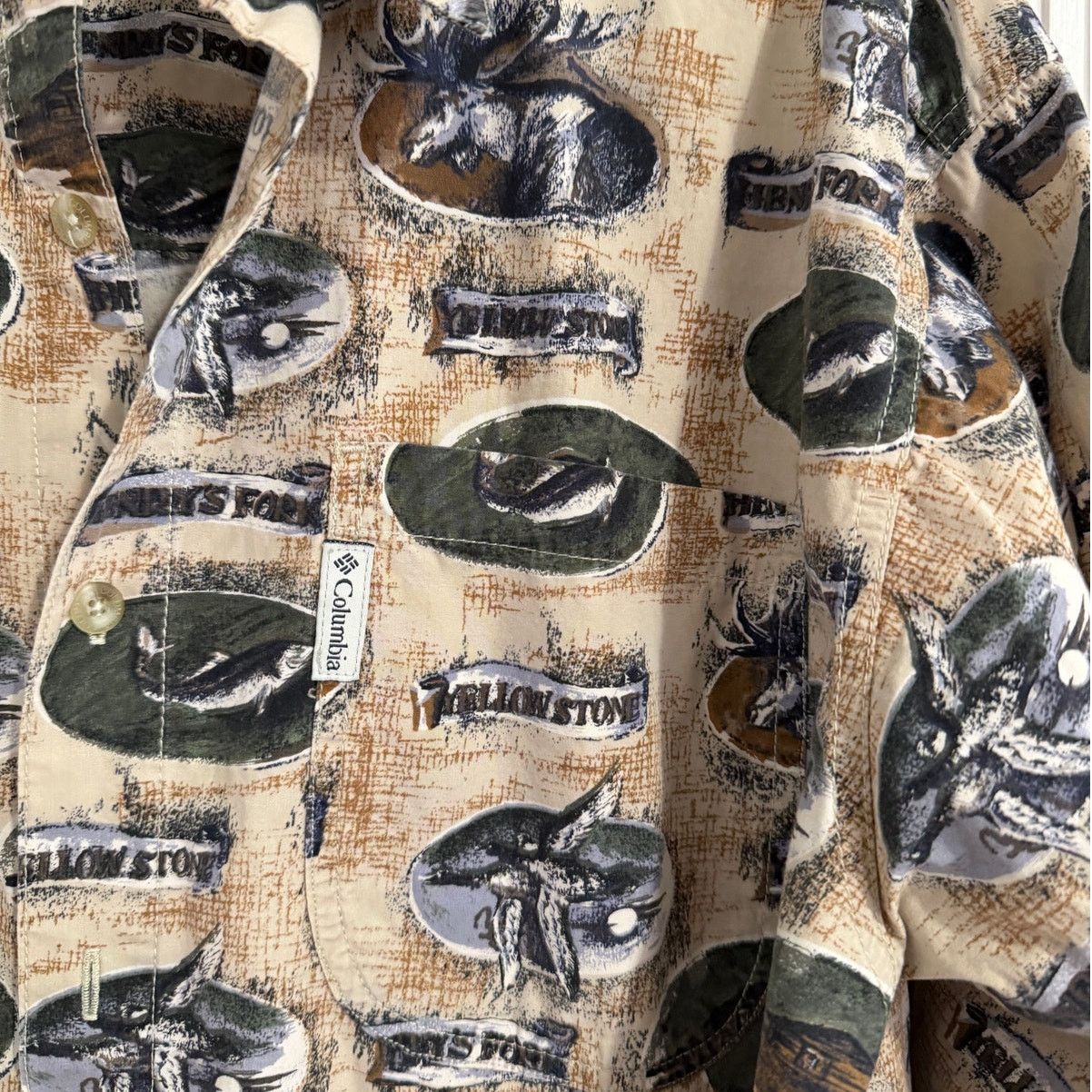 Columbia Columbia All-Over Print Button-Up Shirt Men's Size Large Size US L / EU 52-54 / 3 - 2 Thumbnail