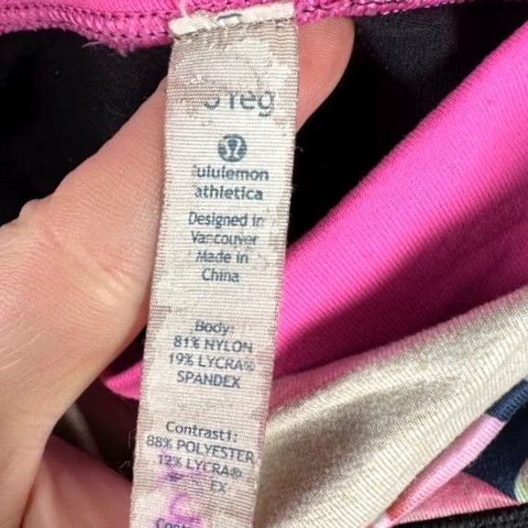 Lululemon Lululemon Athletica Flared Hiking Pant Womens 6 Reg Black Floral Stretch Outdoor Pants Athletic Womens 6 Reg Black Size 28" / US 6 / IT 42 - 4 Thumbnail