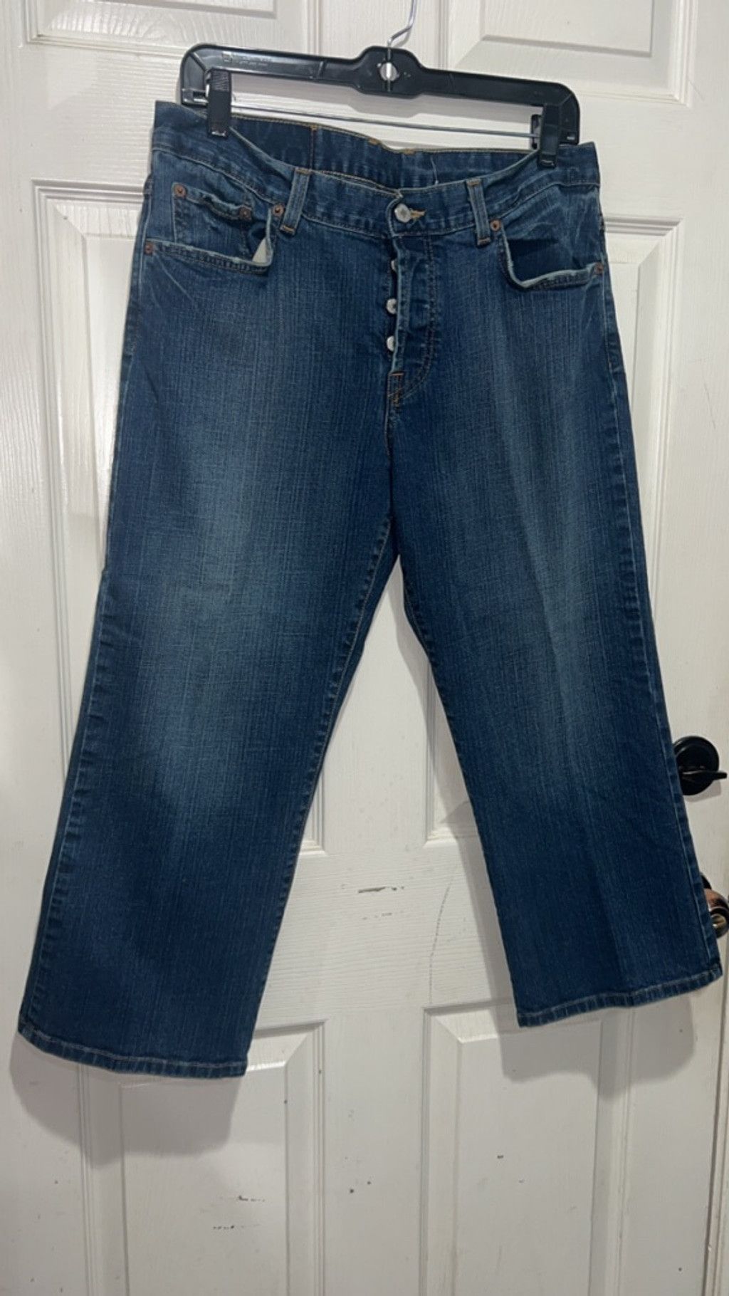 Lucky Brand Women's Lucky Brand Blue Cropped Jeans Size 12/31 Size 34" / US 12 / IT 48 - 1 Thumbnail