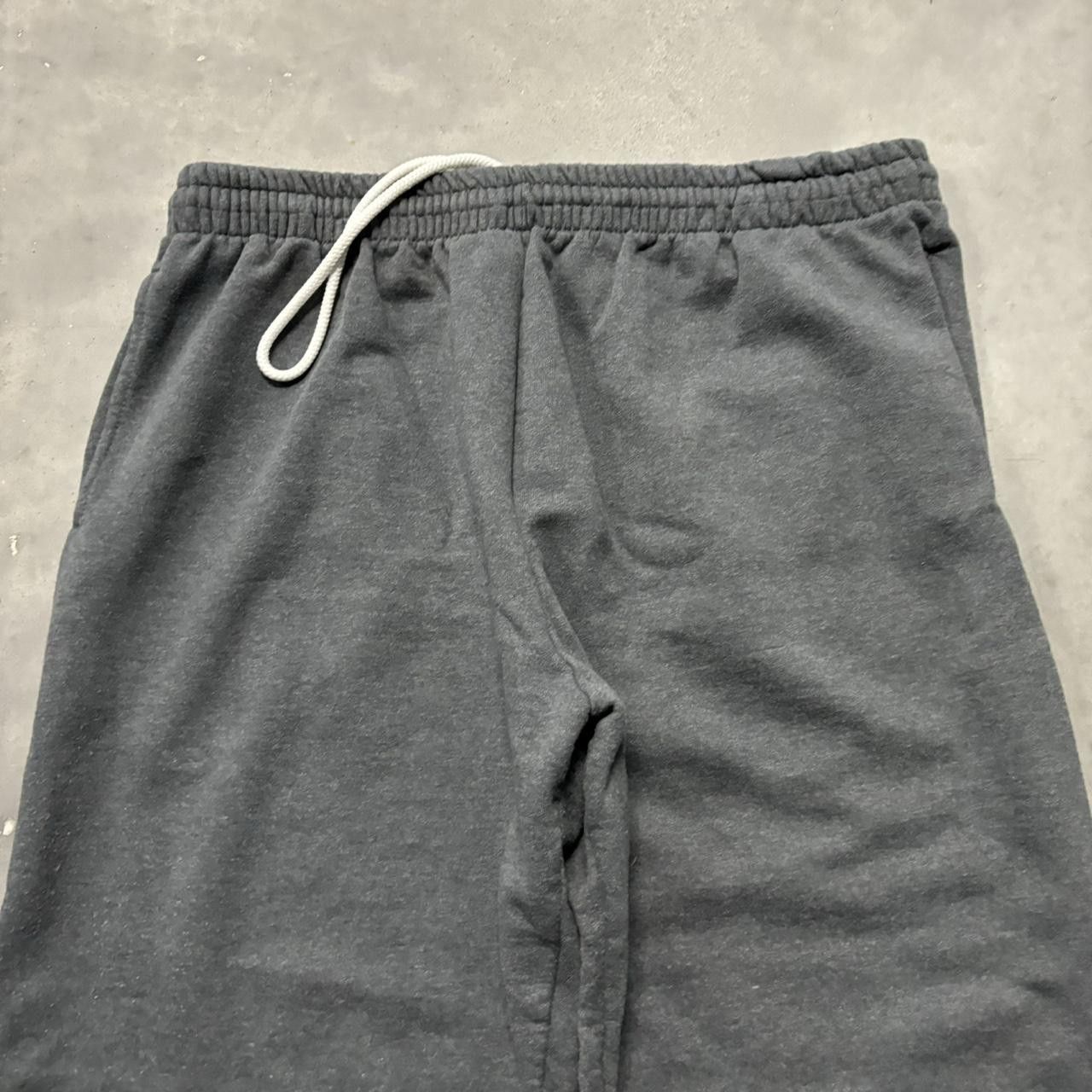 Japanese Brand × Vintage Crazy Vintage Y2K/2000s Baggy Grey Skater Essential Sweatpants! Size US 36 / EU 52 - 4 Thumbnail