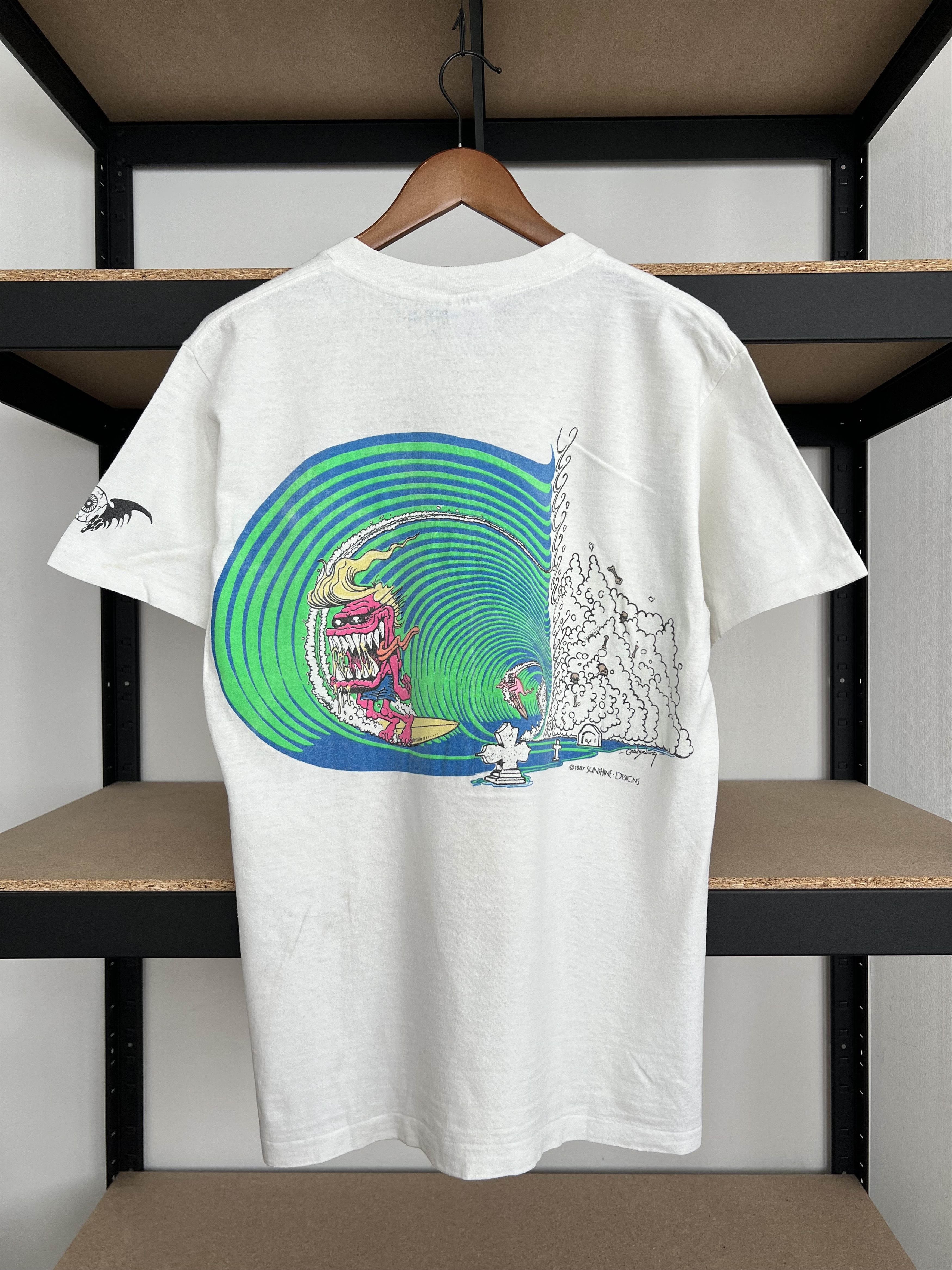 Vintage Vintage 1987 Monster Island Sunshine Designs Surf T-shirt Size US L / EU 52-54 / 3 - 1 Thumbnail