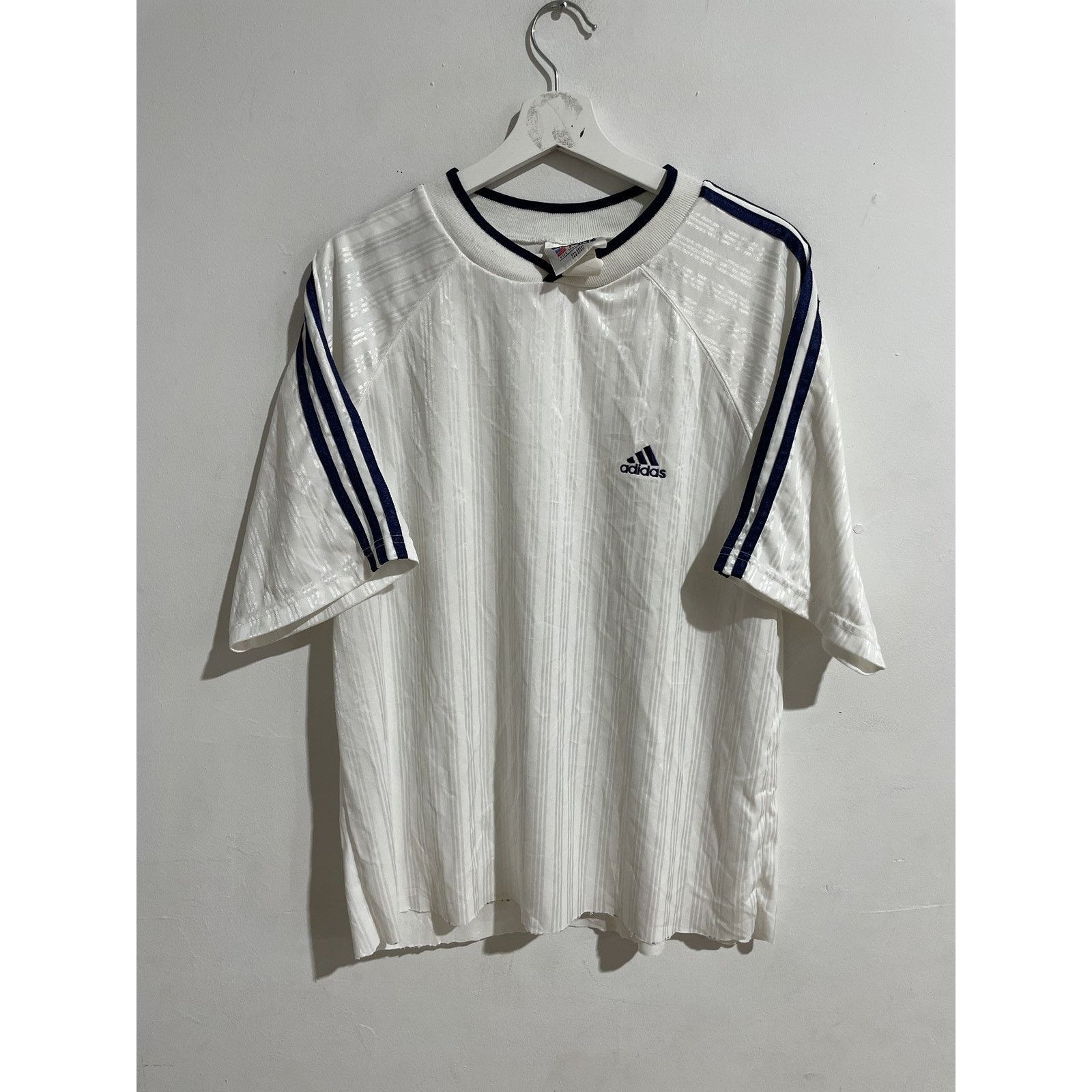 Other VINTAGE ADIDAS SOCCER JERSEY SIZE LARGE Size US L / EU 52-54 / 3 - 1 Thumbnail