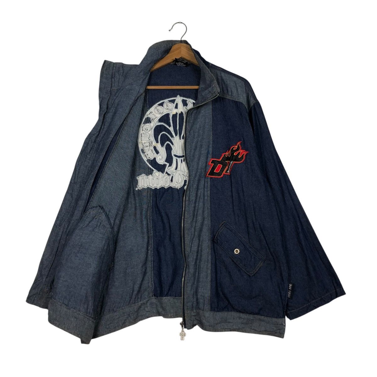 Dogtown 🔥VINTAGE DENIM ZIPPER JACKET DOGTOWN BACKHIT BIG LOGO DESIG Size US M / EU 48-50 / 2 - 13 Thumbnail