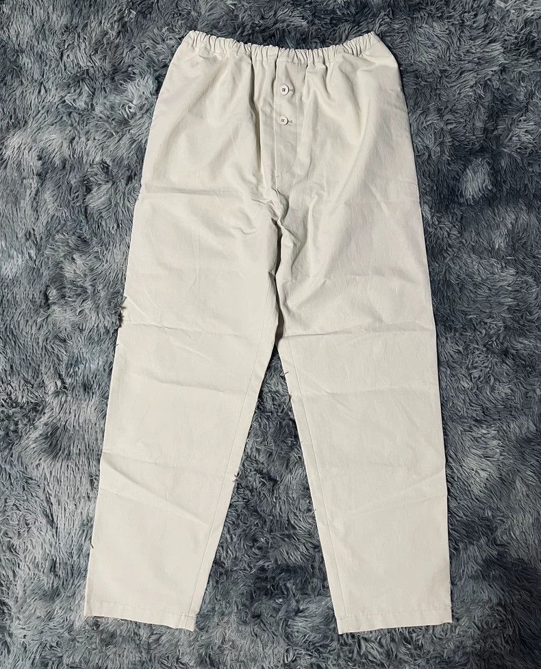 Jil Sander Jil Sander Beige Casual Trousers -dmc Size US 26 / EU 42 - 1 Thumbnail