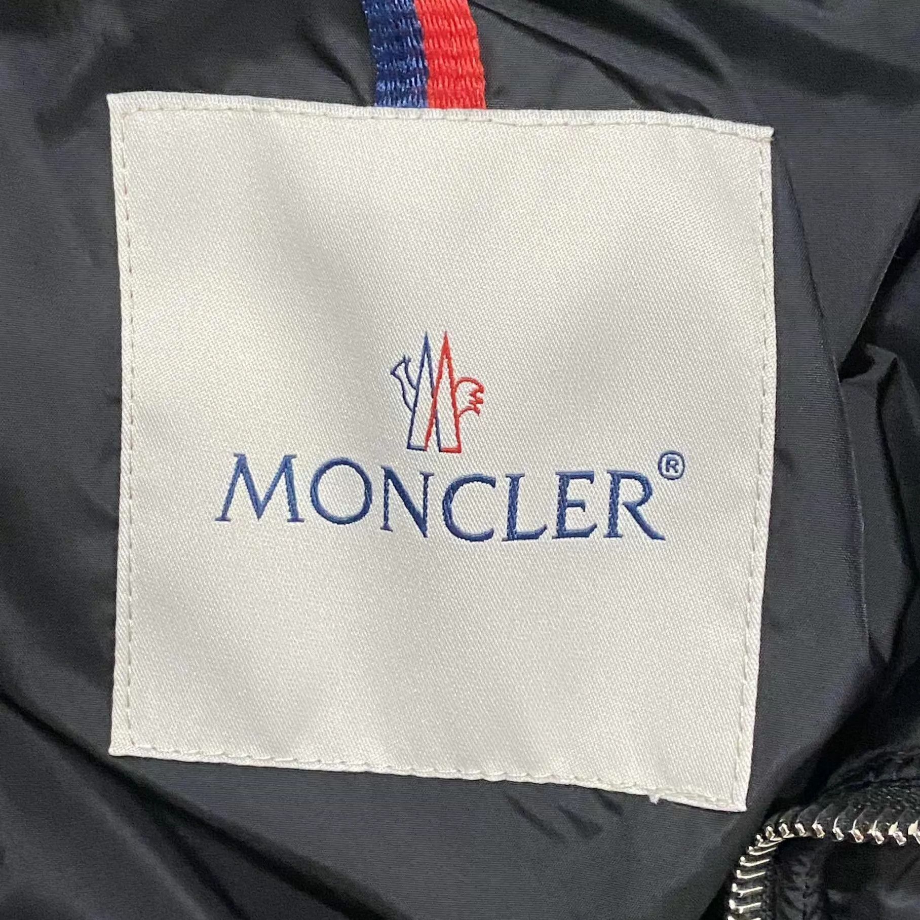 Moncler Moncler black velvet panel armband down jacket Size US S / EU 44-46 / 1 - 6 Thumbnail