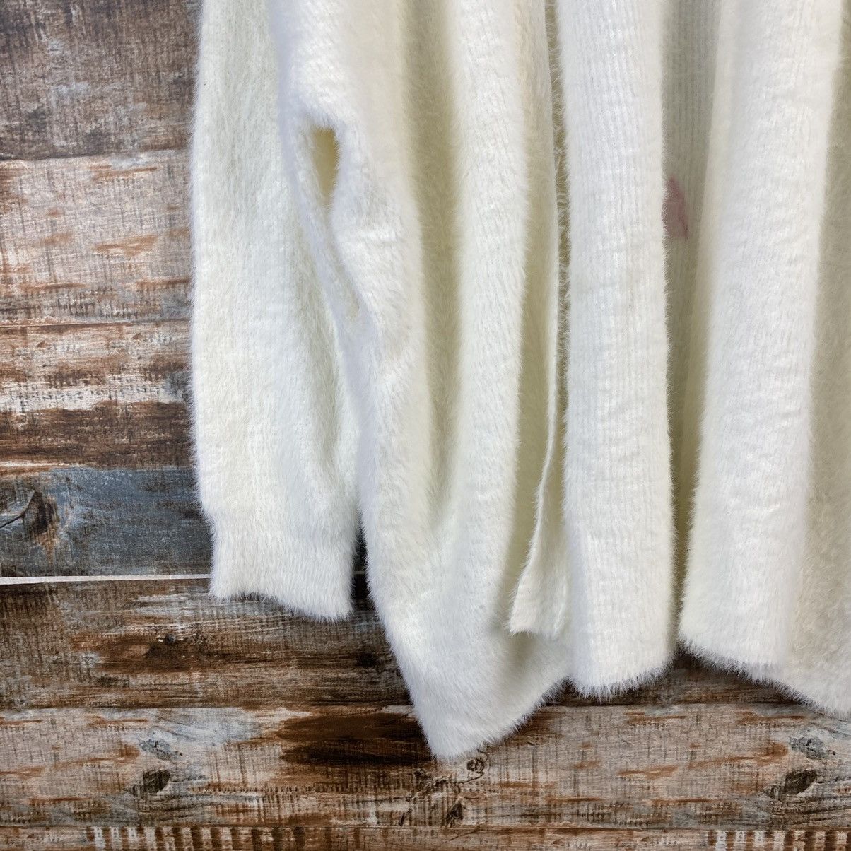 Japanese Brand DL GU White Cardigan Fur shaggy Knitwear #C1089 Size L / US 10 / IT 46 - 7 Thumbnail