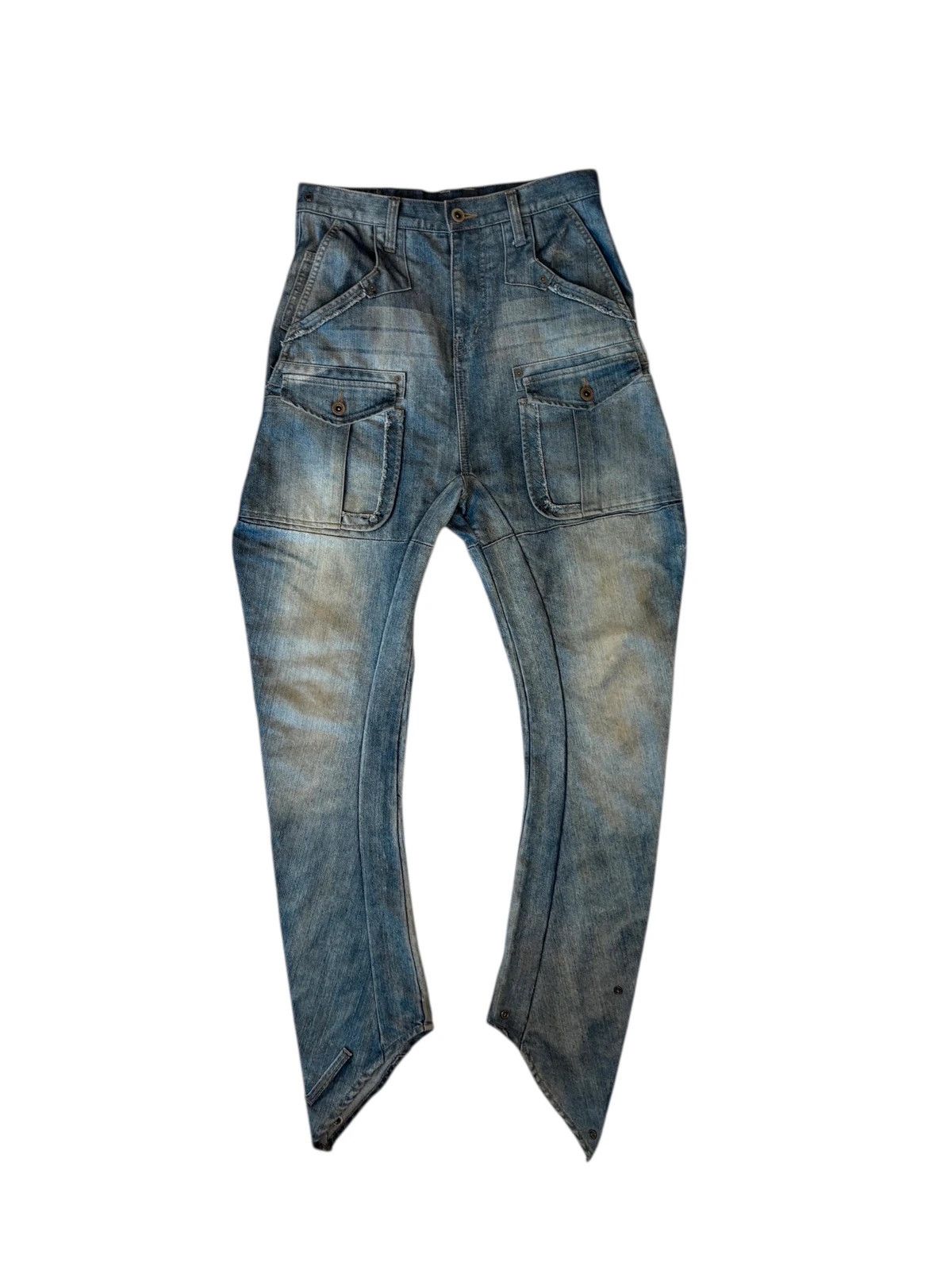 Japanese Brand Japanese Brand light wash cargo jeans Size US 30 / EU 46 - 1 Thumbnail