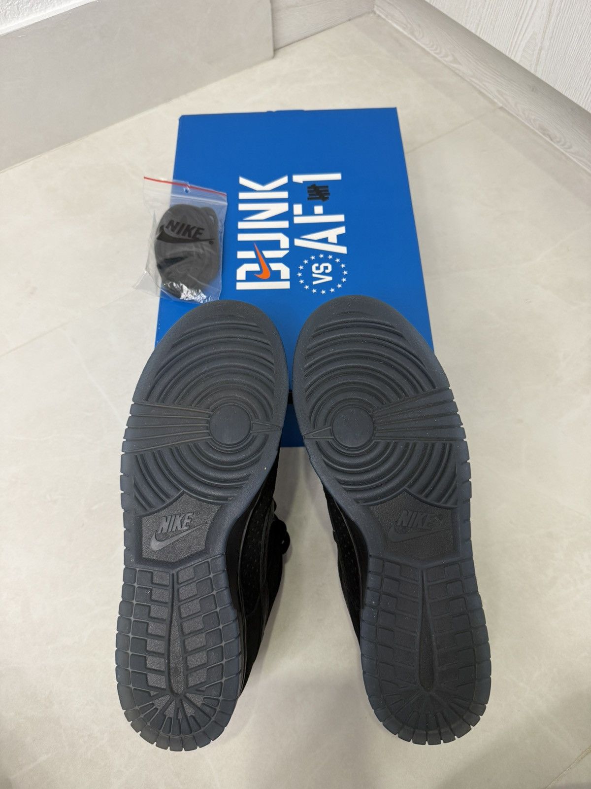 Nike × Undefeated Undefeated × Nike Dunk Low 'Dunk vs AF1' Size 11 Used Size US 11 / EU 44 - 9 Thumbnail