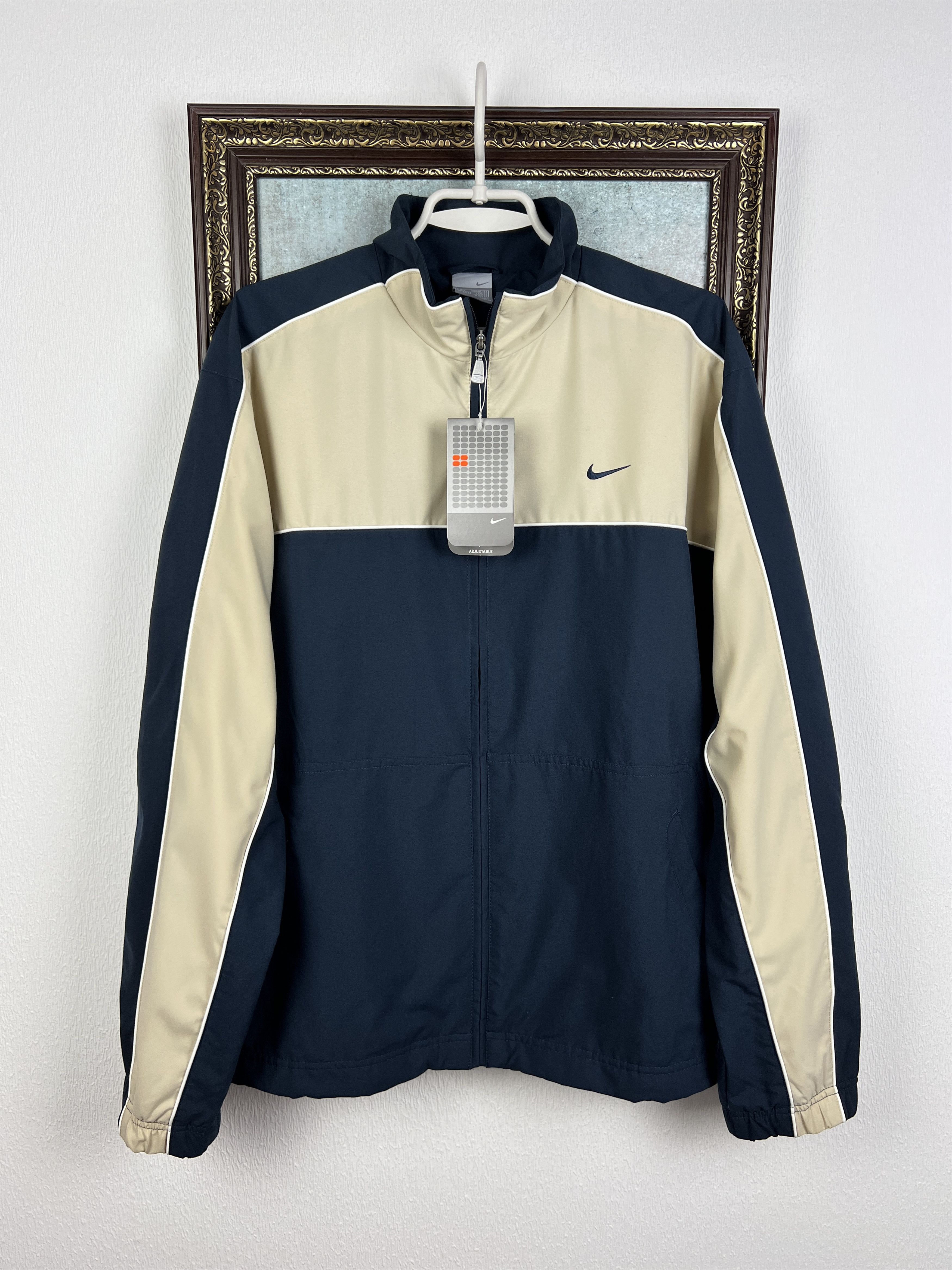 Nike Vintage Nike Beige Jacket Swoosh Track Top Windbreaker Rare Size US L / EU 52-54 / 3 - 1 Thumbnail