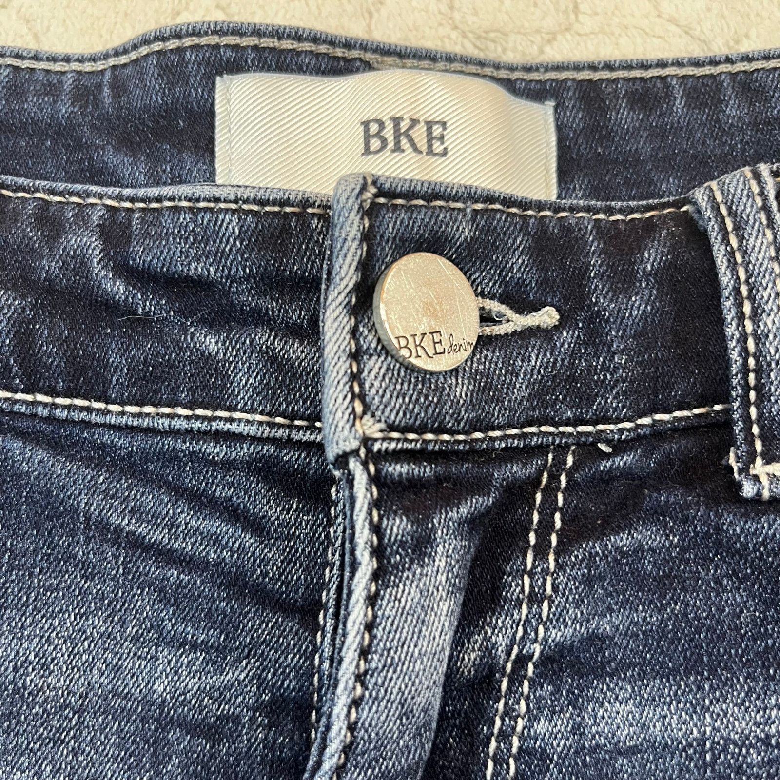 BKE BKE Stella Shorts - size 6 - excellent condition Size 28" / US 6 / IT 42 - 2 Thumbnail