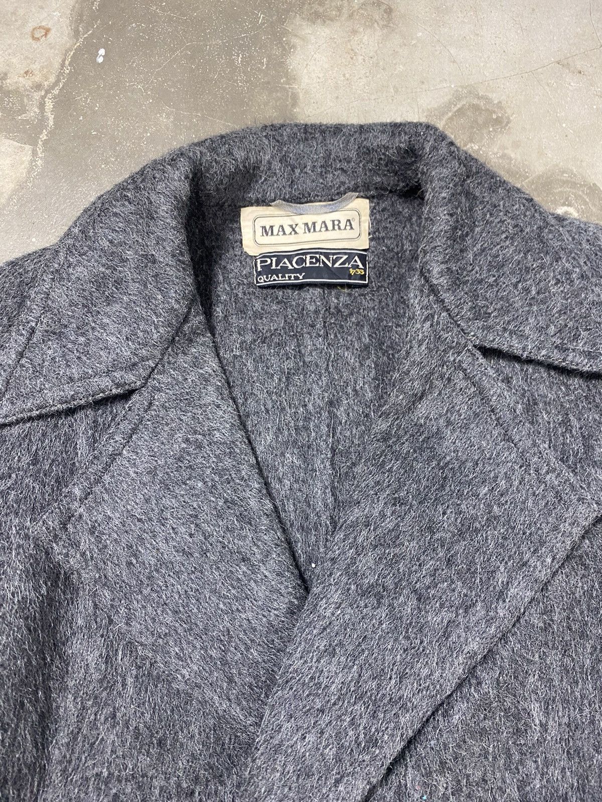 Max Mara A06 Max Mara Smooth Fur Non Buttons Long Jacket Size M / US 6-8 / IT 42-44 - 8 Thumbnail