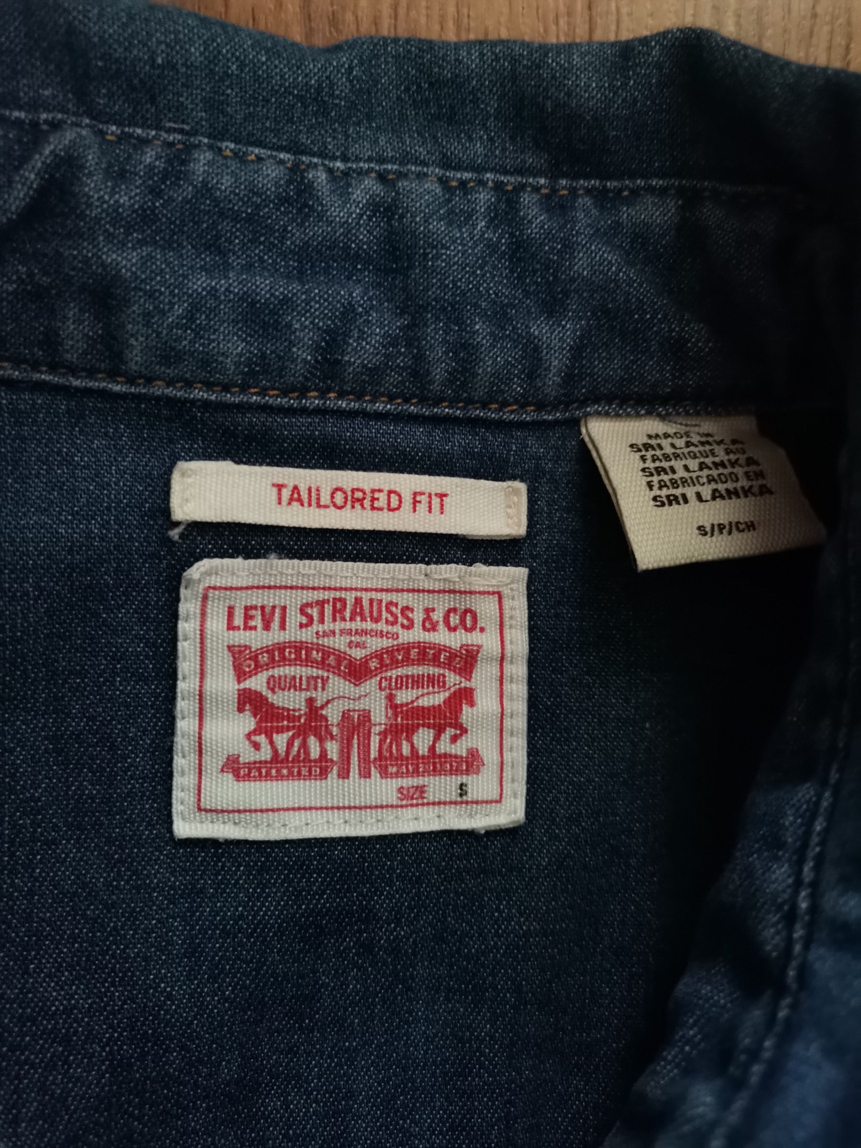 Levi's Levi's Women's Denim Shirt Size S / US 4 / IT 40 - 3 Thumbnail