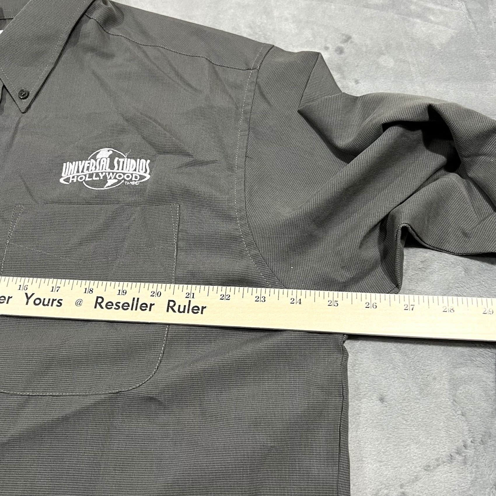 Vintage 2. "Universal Studios" is kept as is because it’S the brand Size US L / EU 52-54 / 3 - 6 Thumbnail