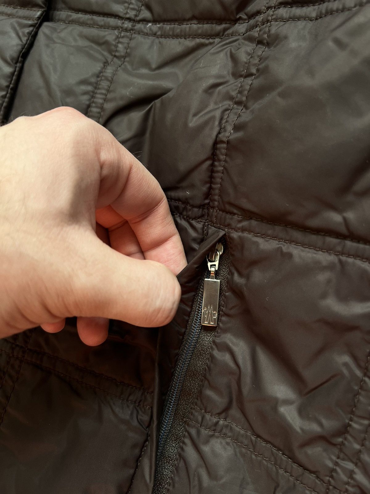 Moncler × Vintage Vintage Brown Moncler puffer coat down women's Size M / US 6-8 / IT 42-44 - 12 Thumbnail