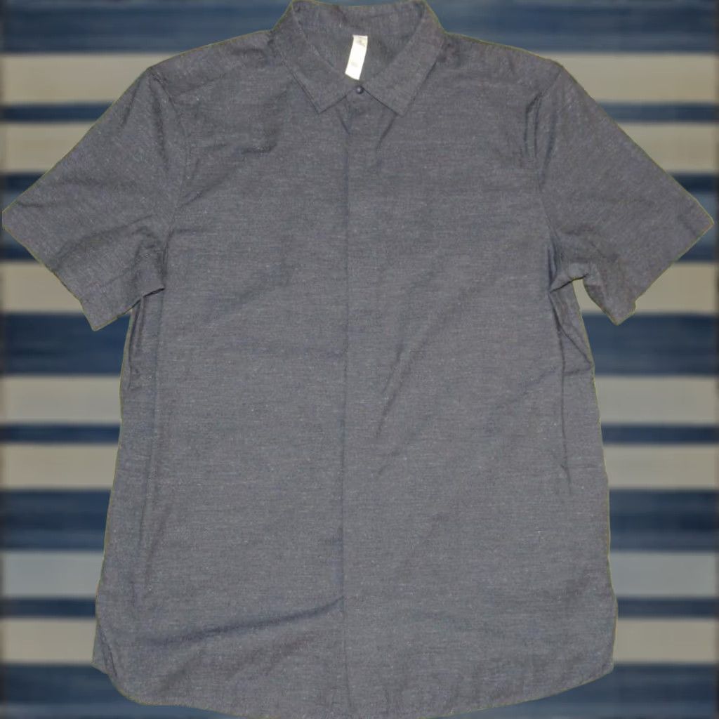 Lululemon LULULEMON Blue Short Sleeve Button Snap Shirt Medium Mens Size US M / EU 48-50 / 2 - 1 Thumbnail